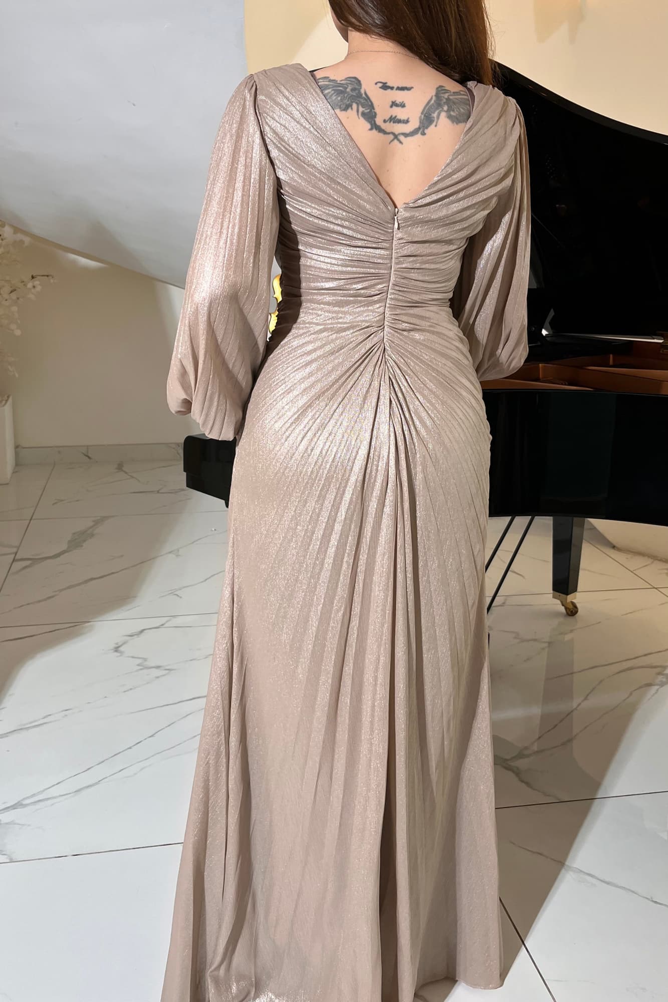 فستان سهره ساتان مزين بكرستال جانبي