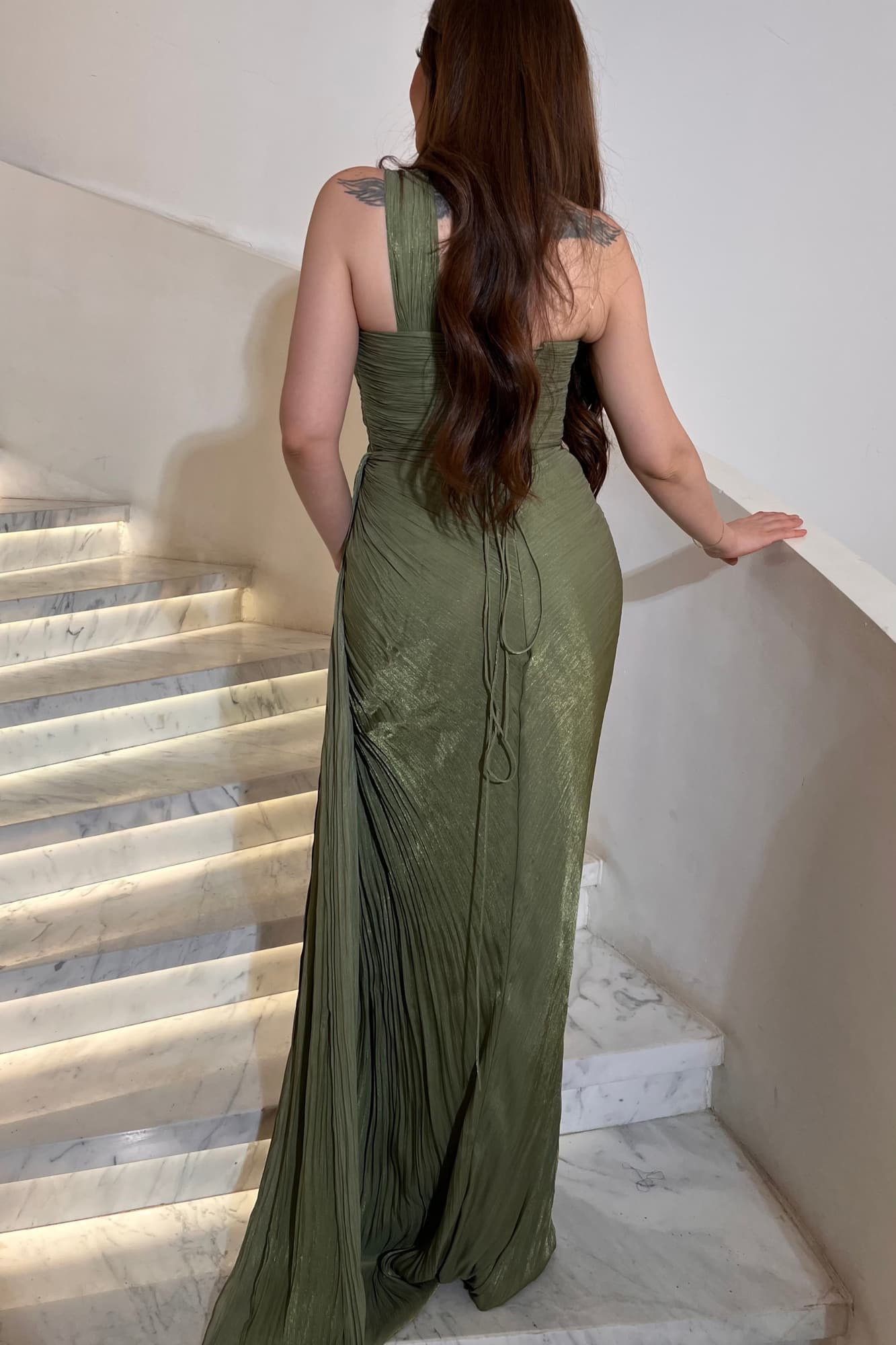 فستان سهره مصمم بلمسات كسرات