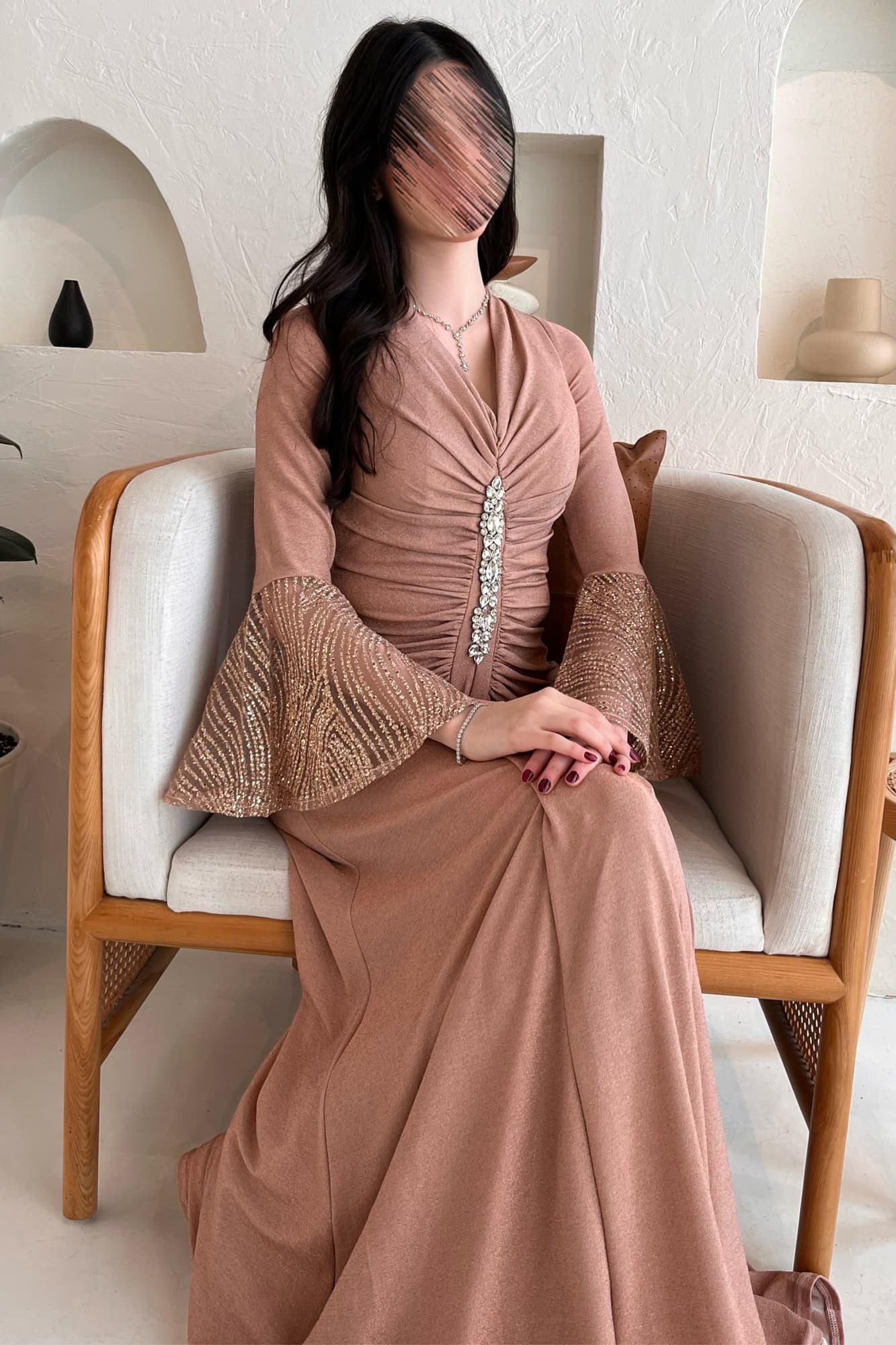 فستان استرتش ناعم مزين بكرستال