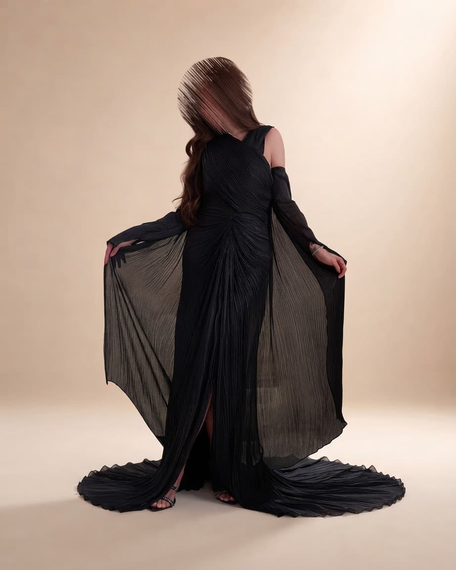 فستان سهره بتصميم درابيه ووشاح منسدل