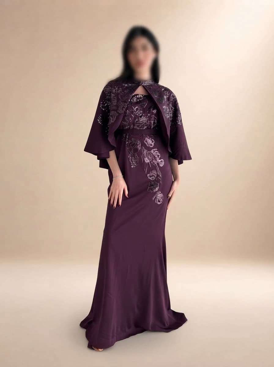 فستان سهرة كاب بتطريزات فضيه ناعمه
