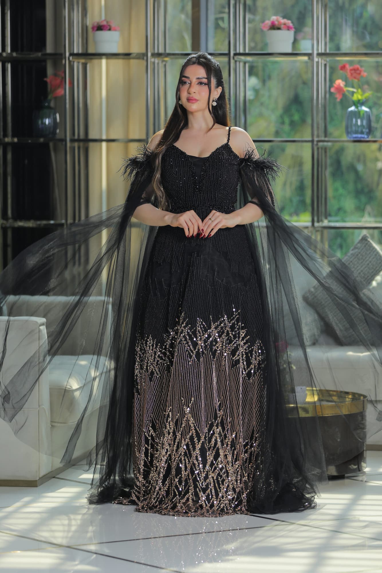 فستان سهرة باكمام كيب شفاف مطرز خرز