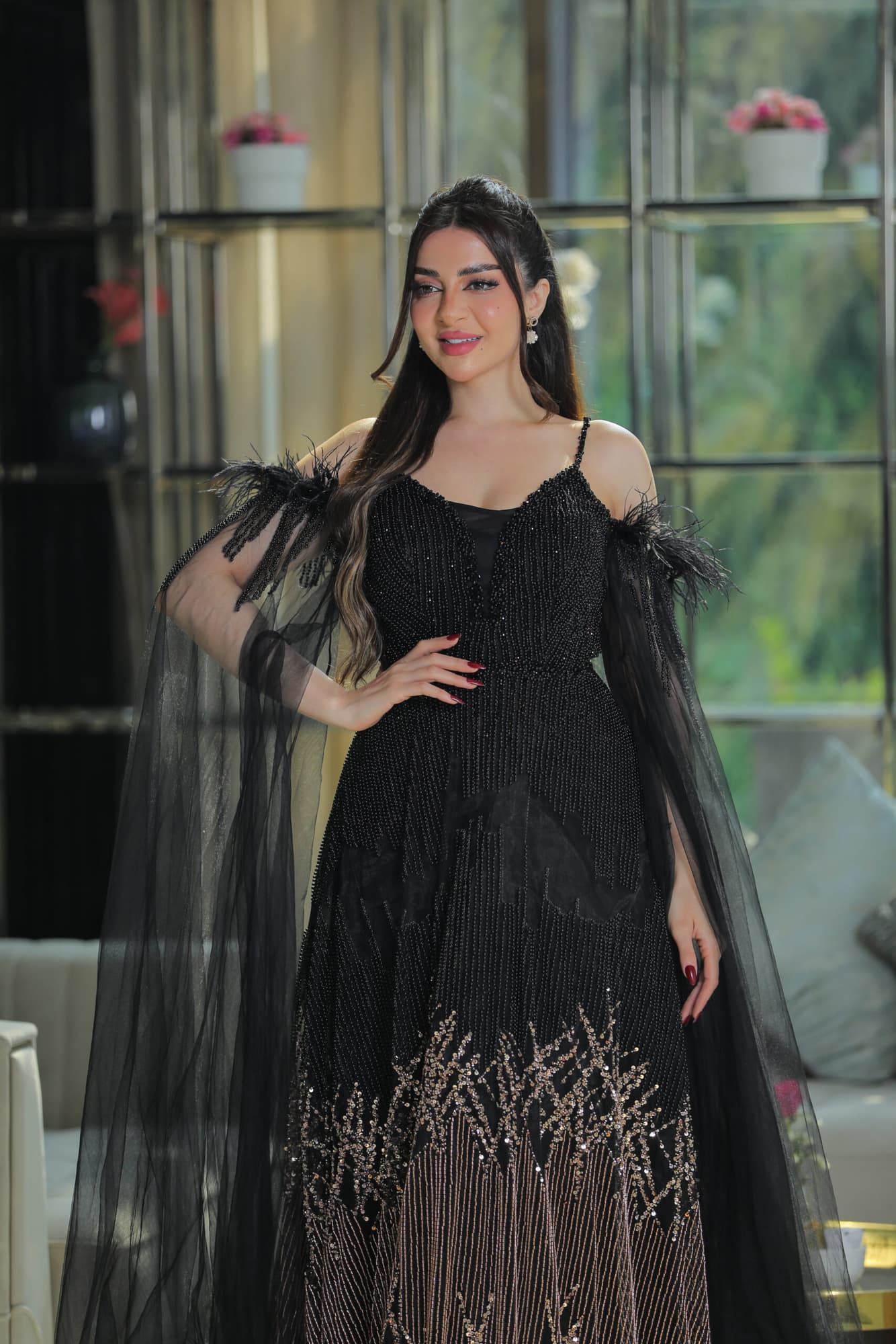 فستان سهرة باكمام كيب شفاف مطرز خرز