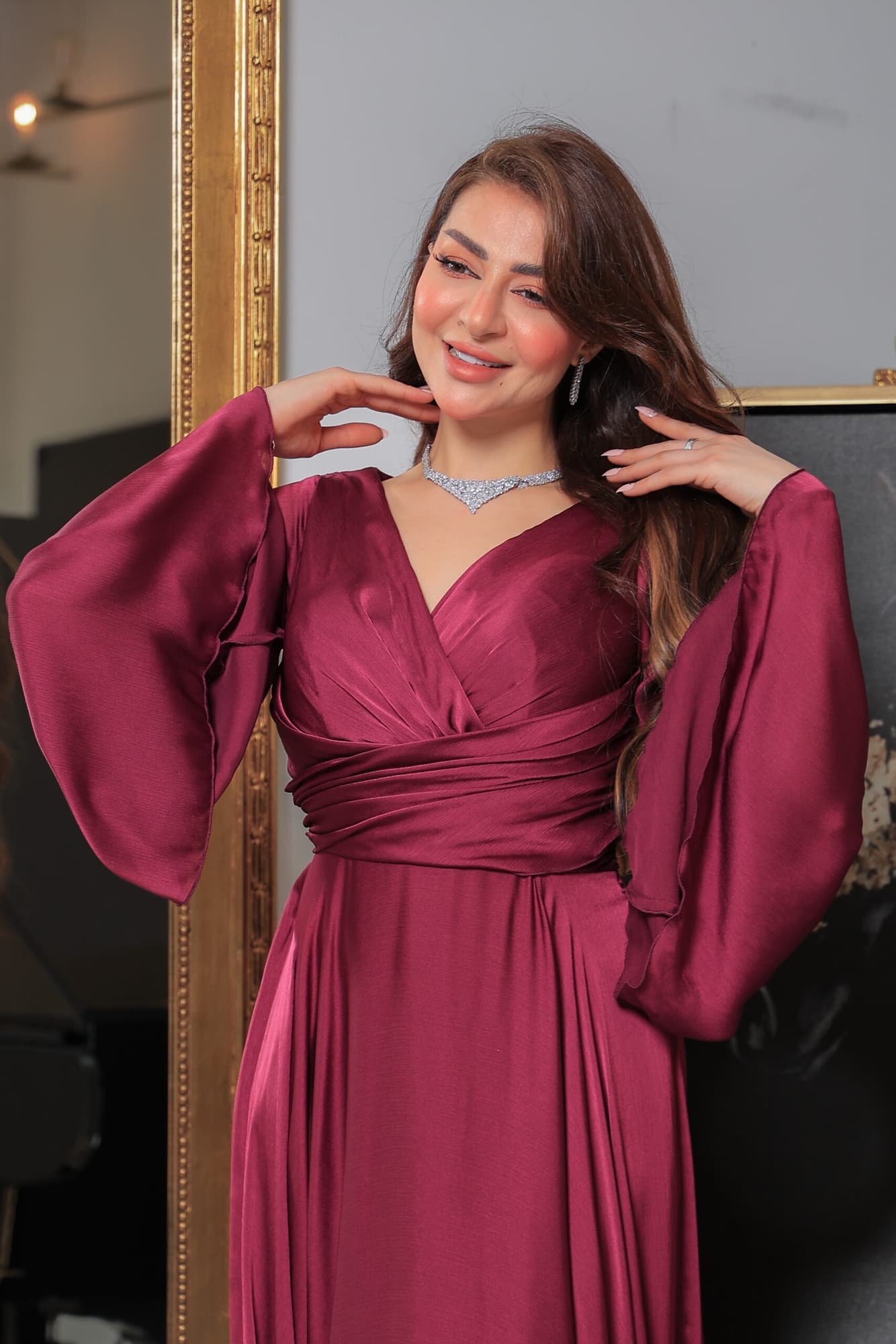 فستان ناعم كلوش بأكمام واسعه