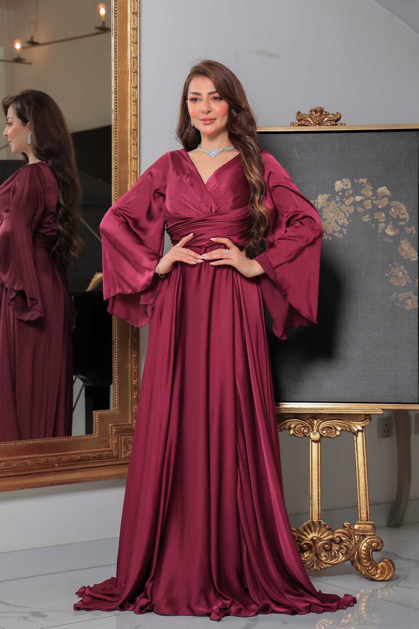 فستان ناعم كلوش بأكمام واسعه