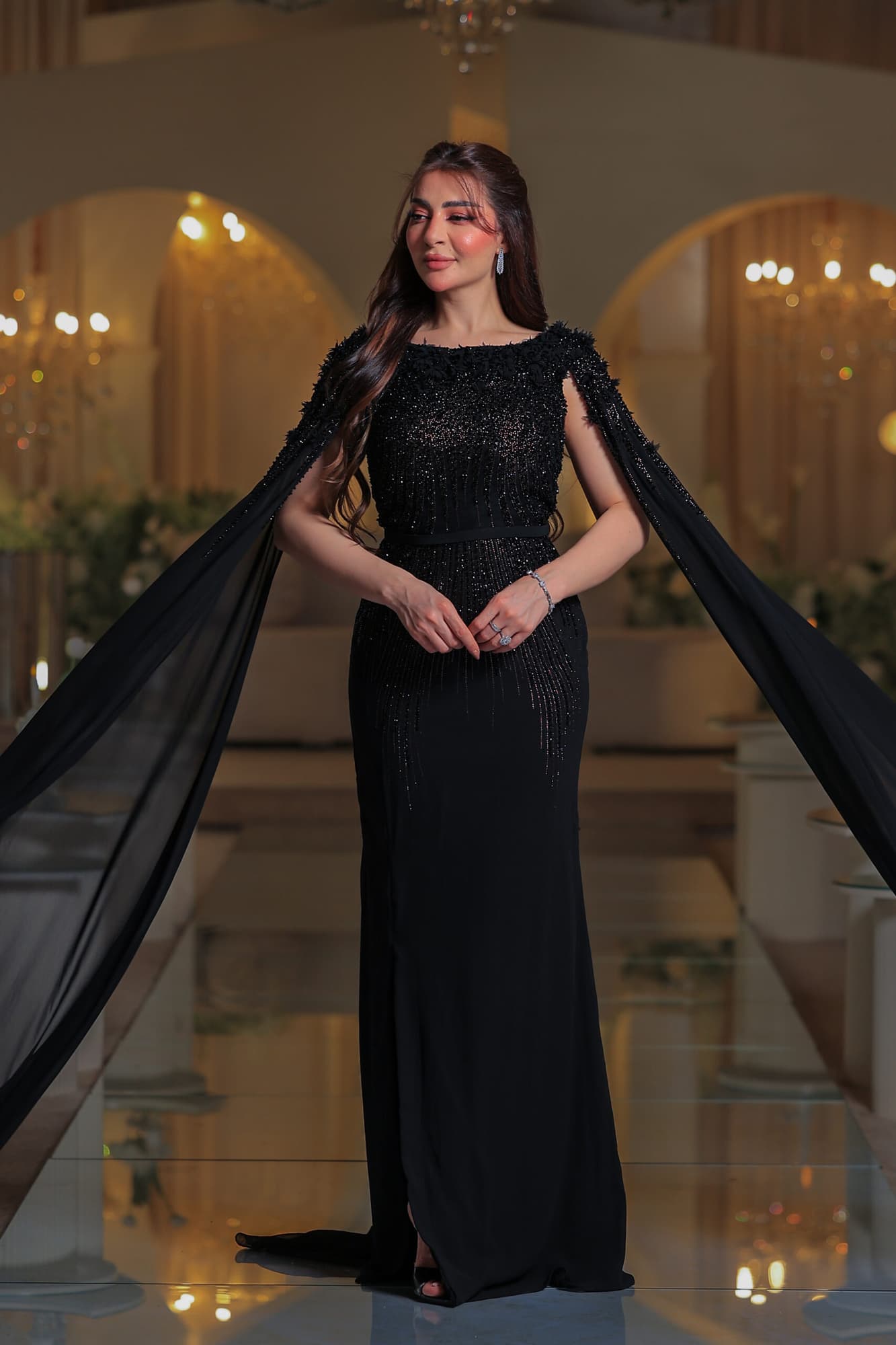 فستان سهرة مصمّم بقصة تبرز جمال القوام