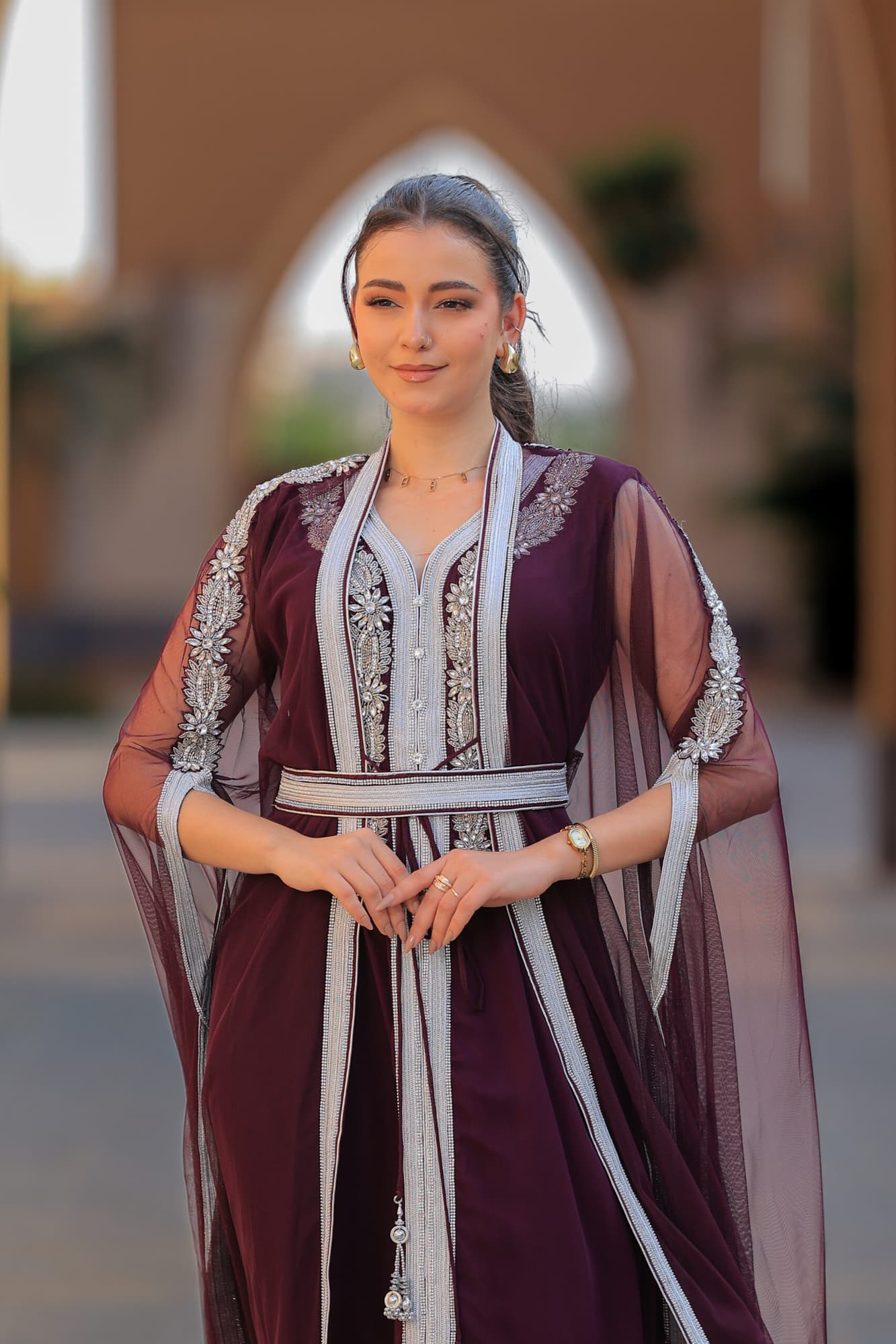 جلابية ملكية بلمسات عصرية