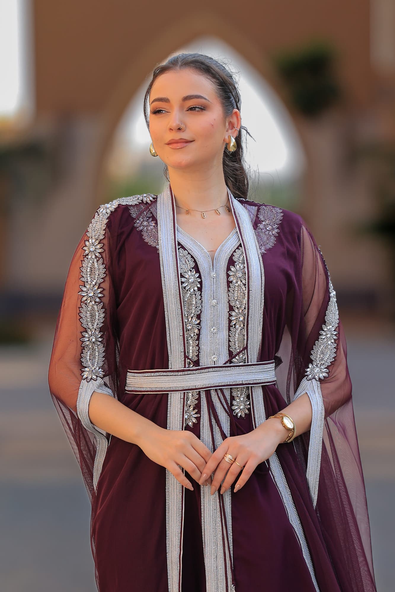 جلابية ملكية بلمسات عصرية