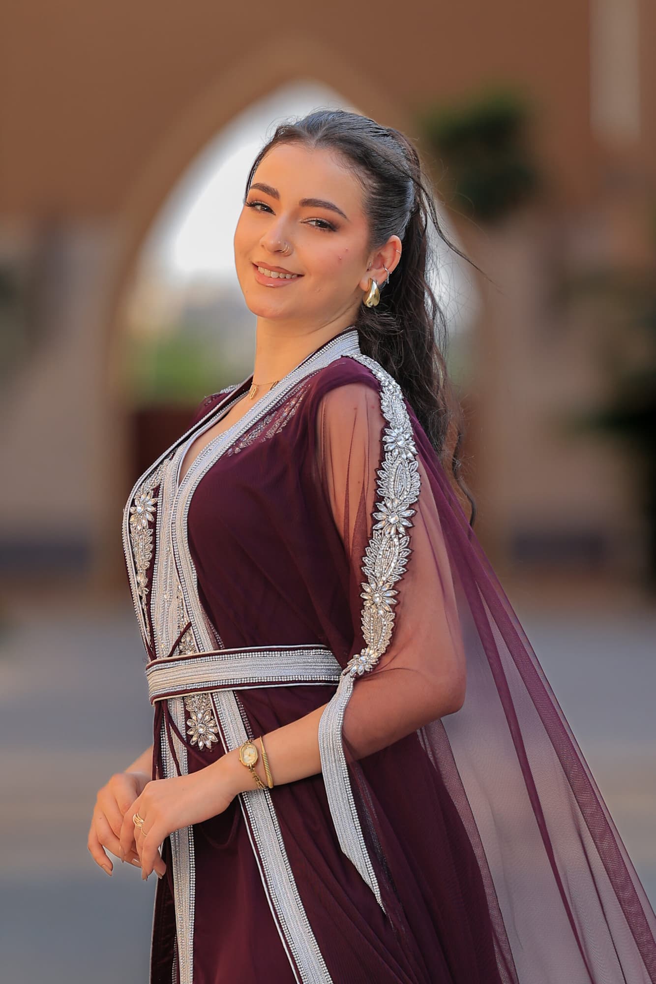 جلابية ملكية بلمسات عصرية