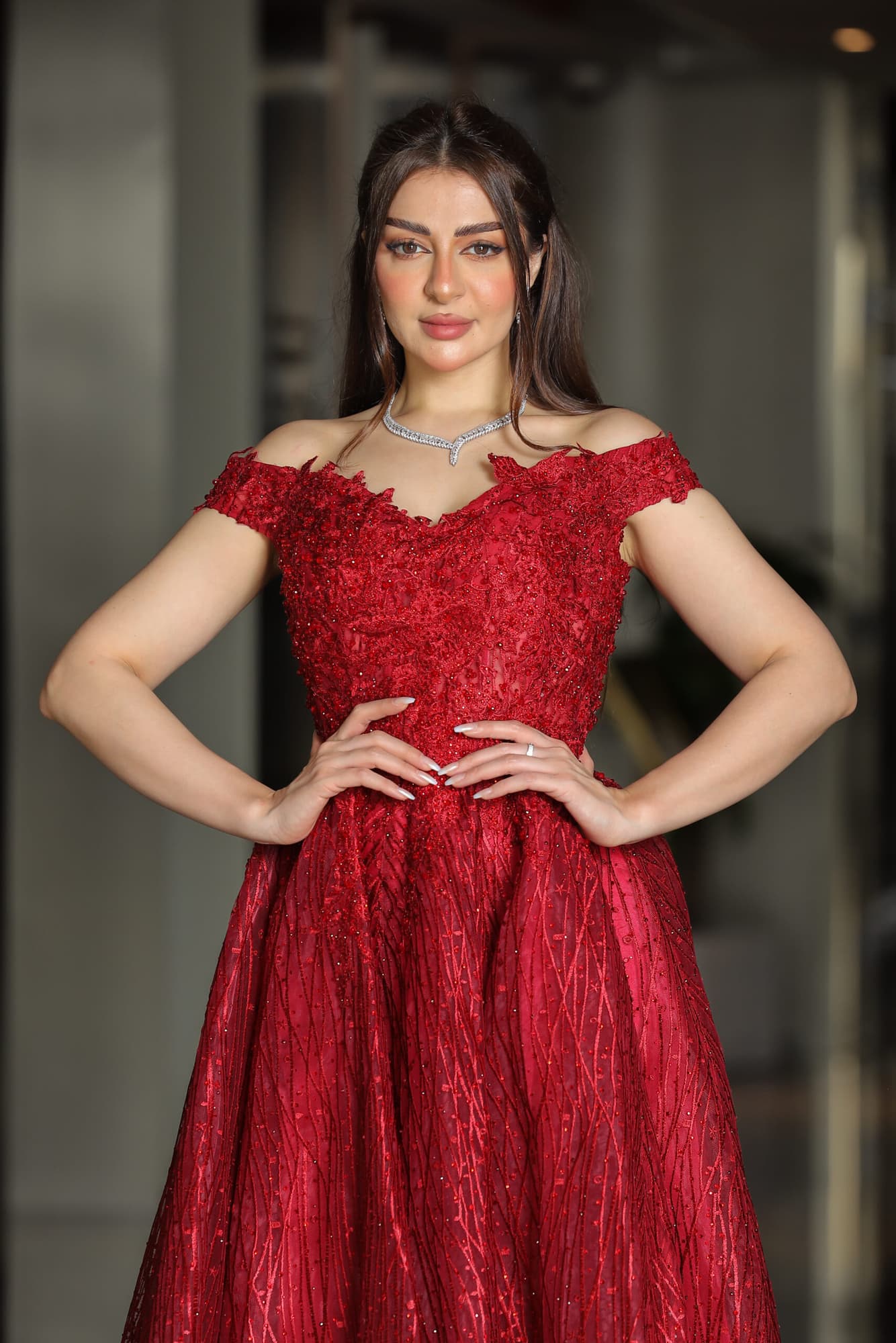 فستان سهرة تل كلوش بكم قصير منسدل