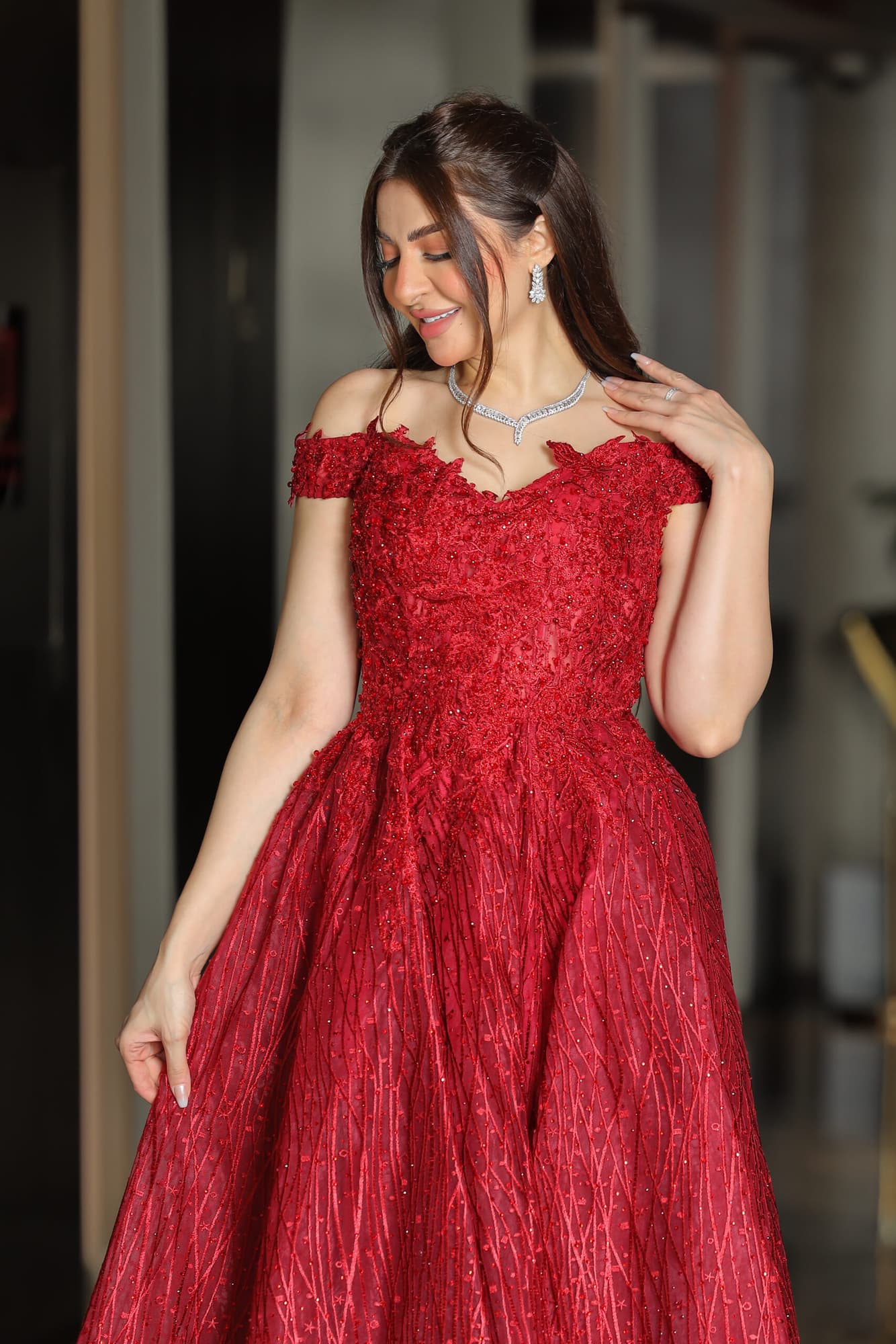 فستان سهرة تل كلوش بكم قصير منسدل