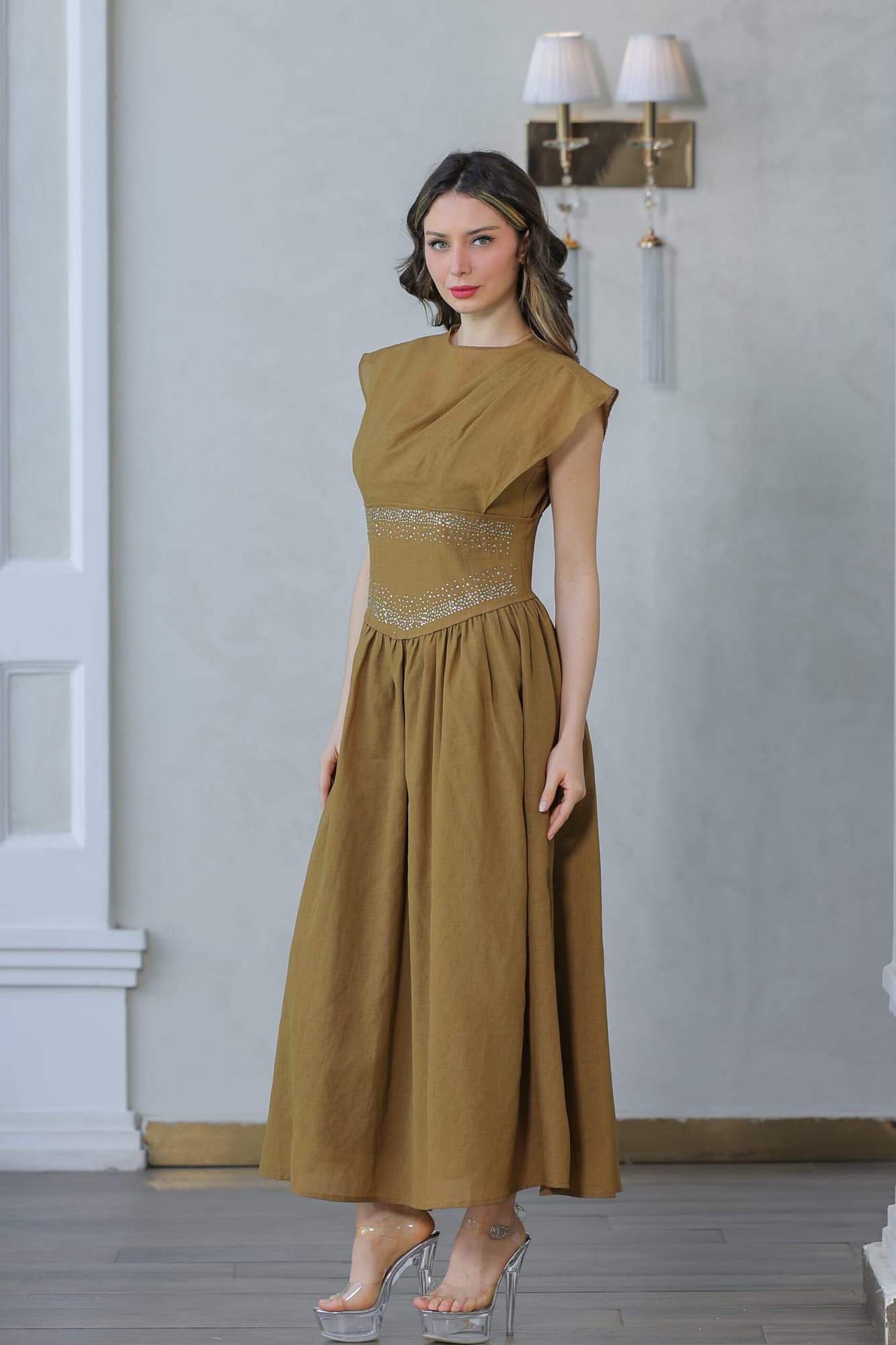 فستان ميدي باكمام كب قصيره شفافه