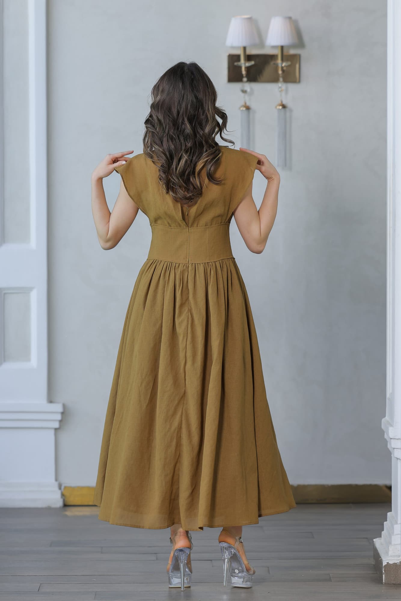 فستان ميدي باكمام كب قصيره شفافه