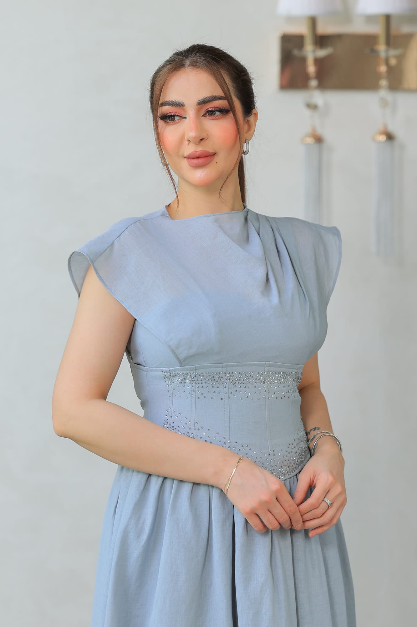 فستان ميدي باكمام كب قصيره شفافه