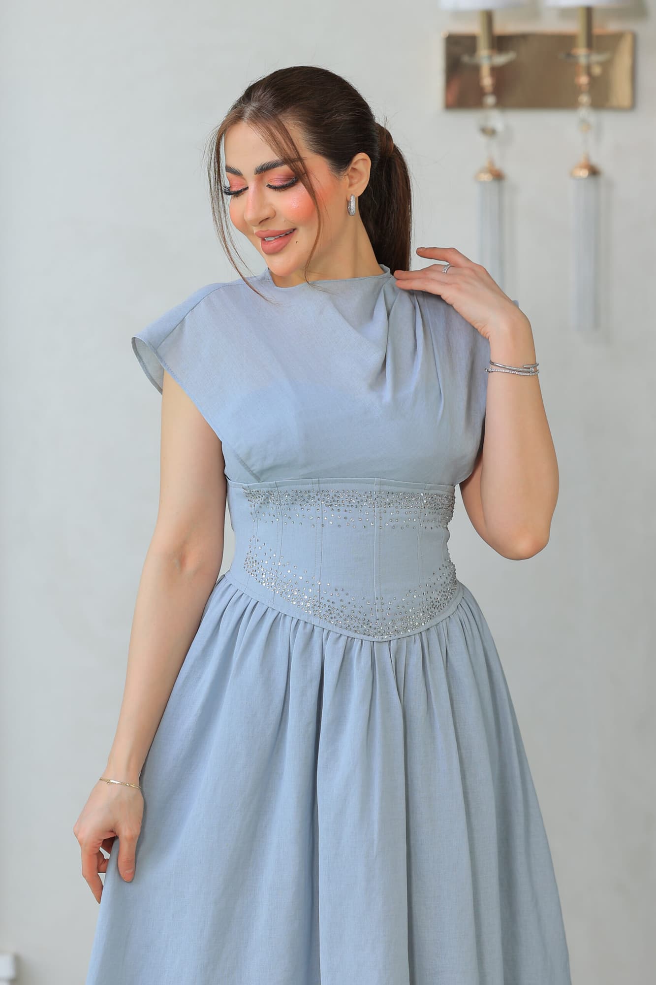 فستان ميدي باكمام كب قصيره شفافه