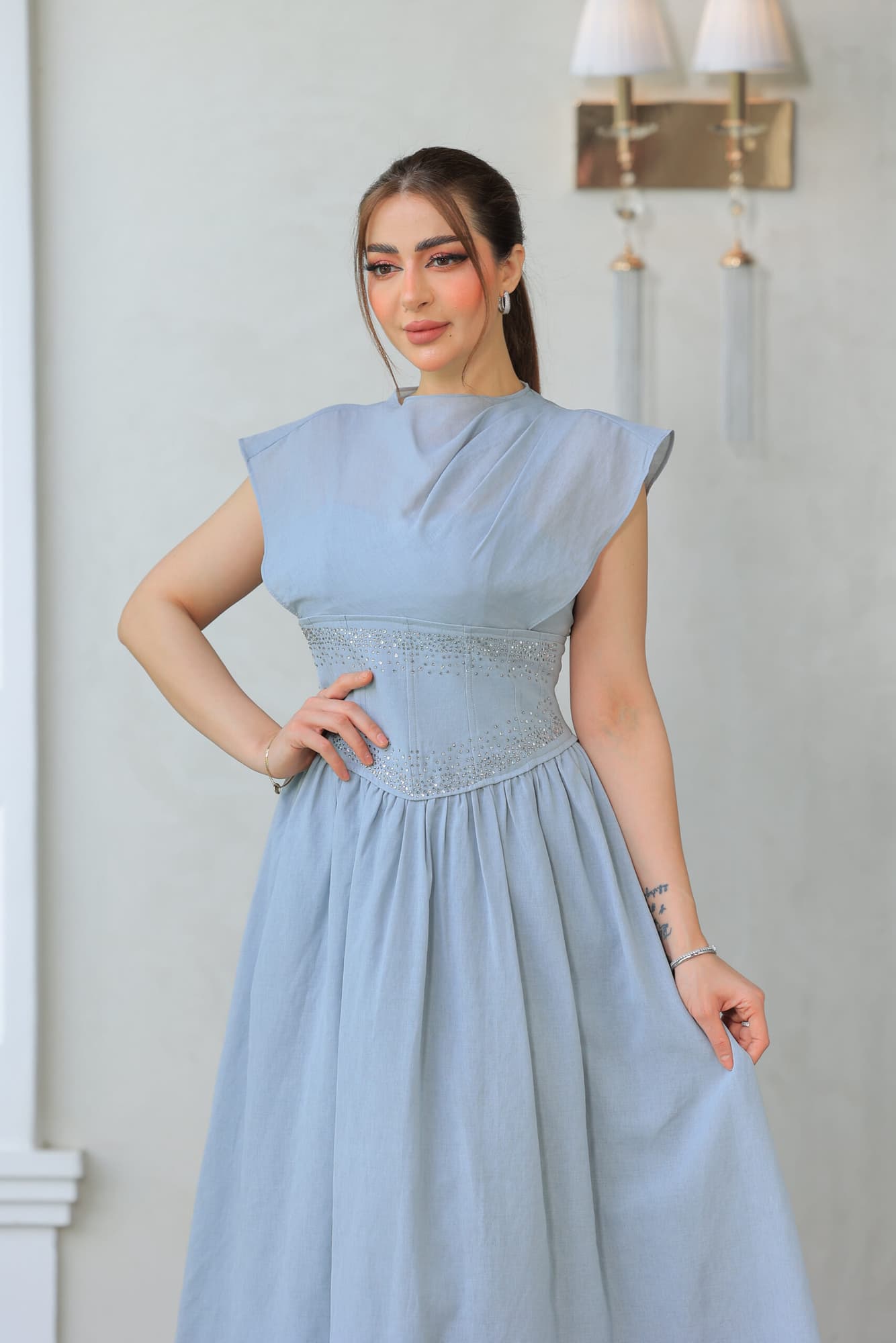 فستان ميدي باكمام كب قصيره شفافه