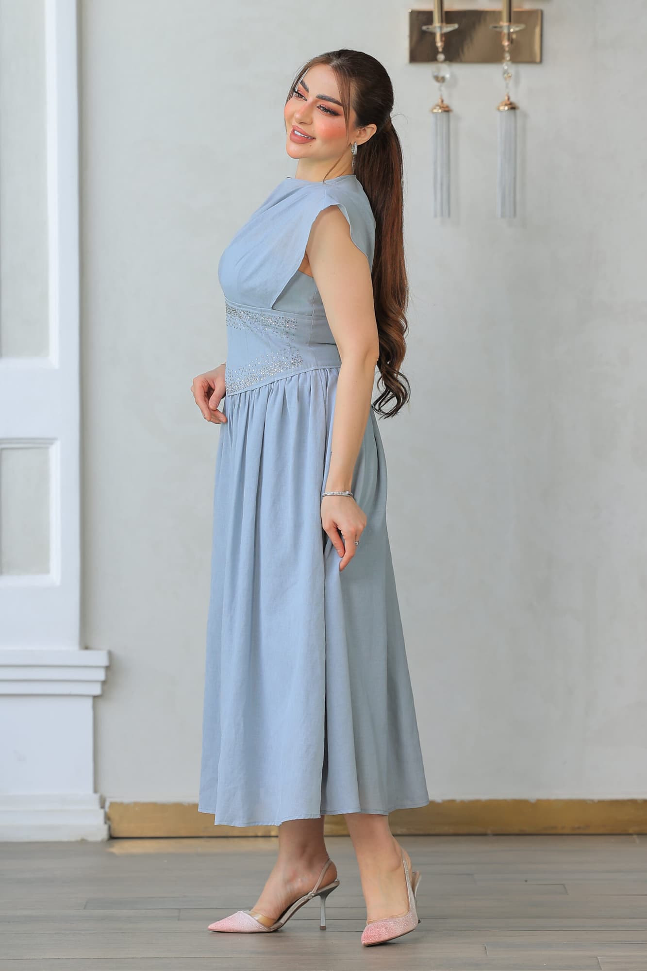 فستان ميدي باكمام كب قصيره شفافه