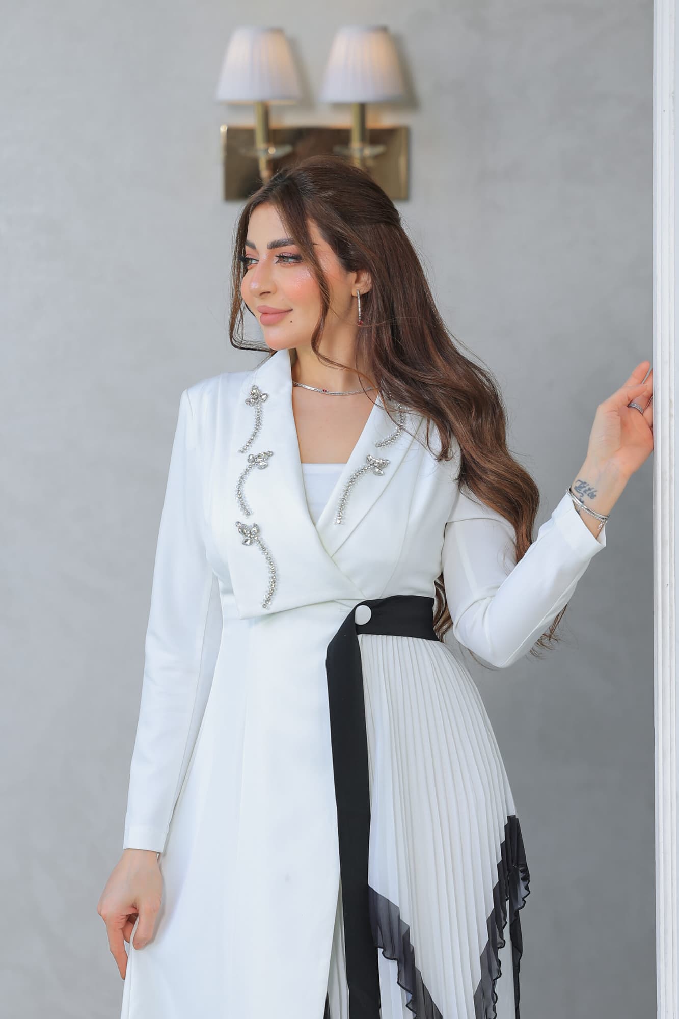 فستان ملكي باسلوب معطف وقصة جانبيه منسدله