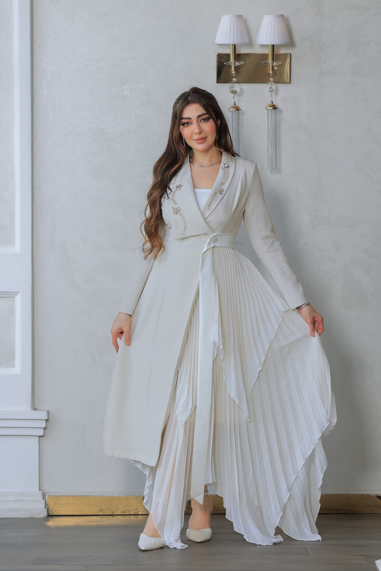 فستان ملكي باسلوب معطف وقصة جانبيه منسدله