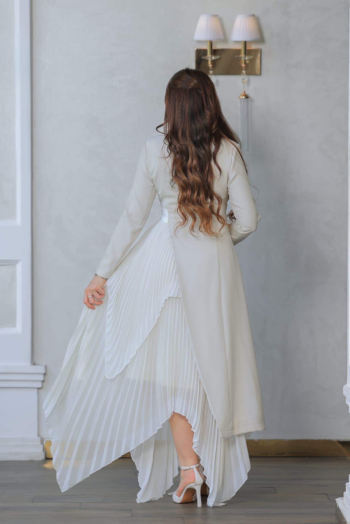 فستان ملكي باسلوب معطف وقصة جانبيه منسدله