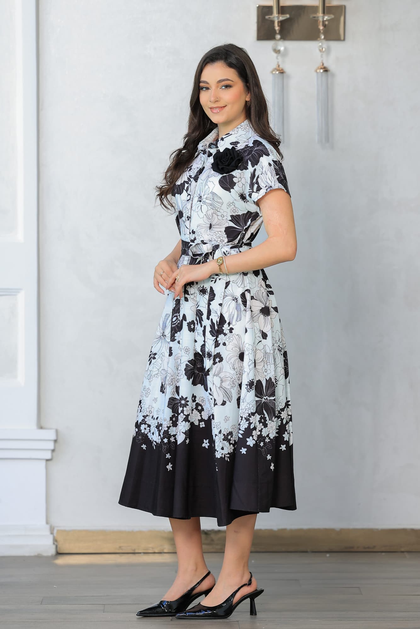 فستان أنيق مستوحى من جمال الطبيعة بتصميم كلاسيكي راق