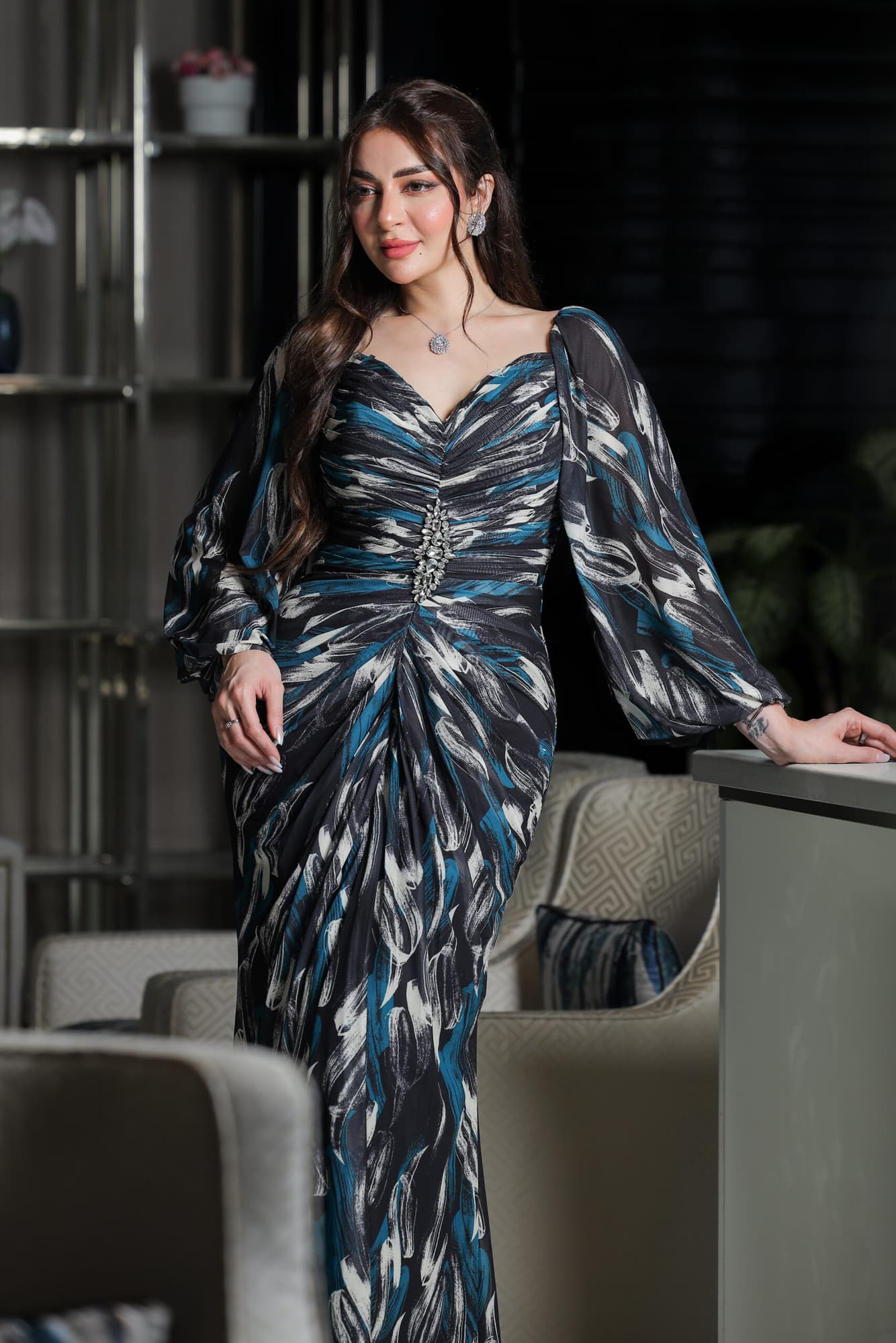 فستان سهرة الوان متدرجه بكرستال على الخصر