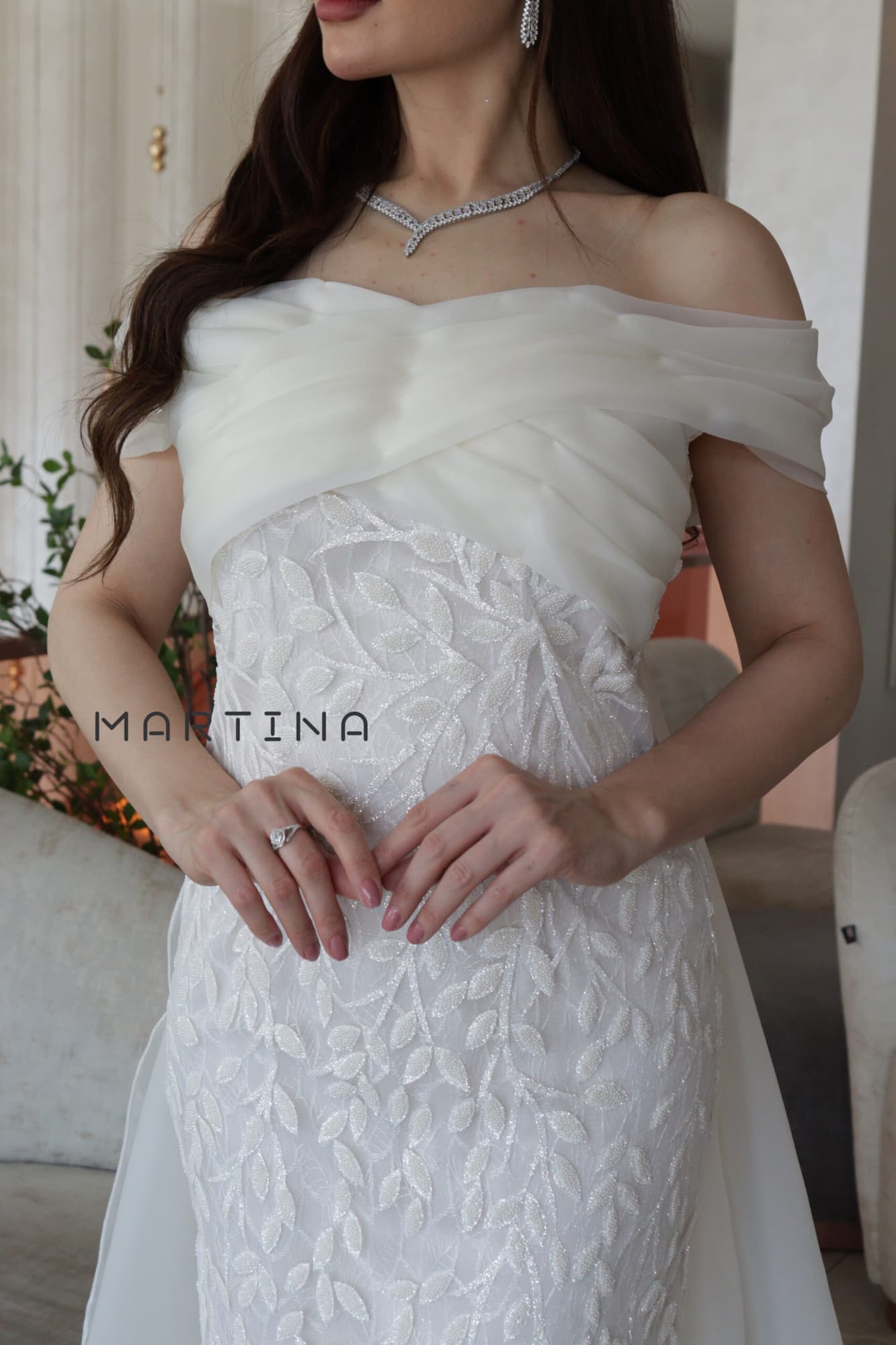 فستان سكري طويل ماكسي انيق بتفصيل فيونكه