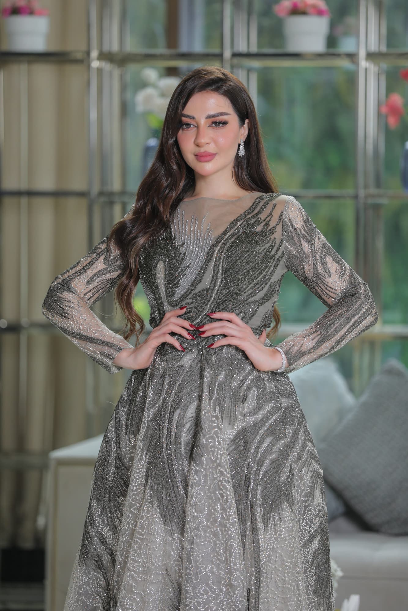 فستان سهرة مزين كامل بالخرز