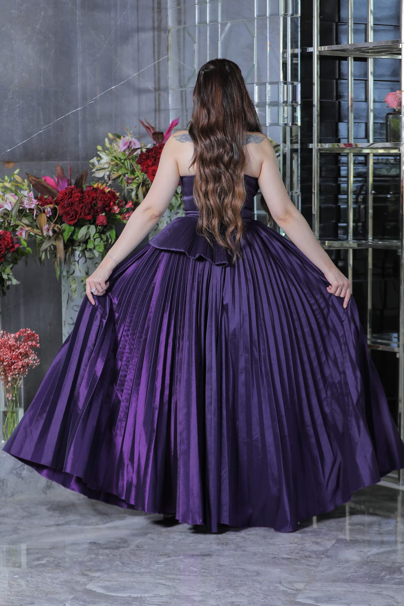 فستان سهره توب بقصه جانبيه وكشكش من الاسفل