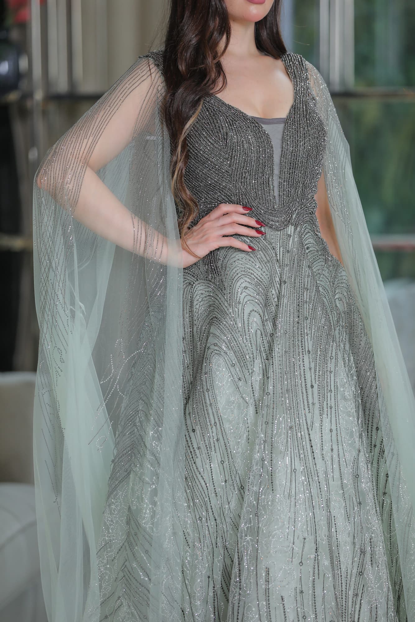 فستان سهرة مطرز كامل اكمام كاب تيفاني