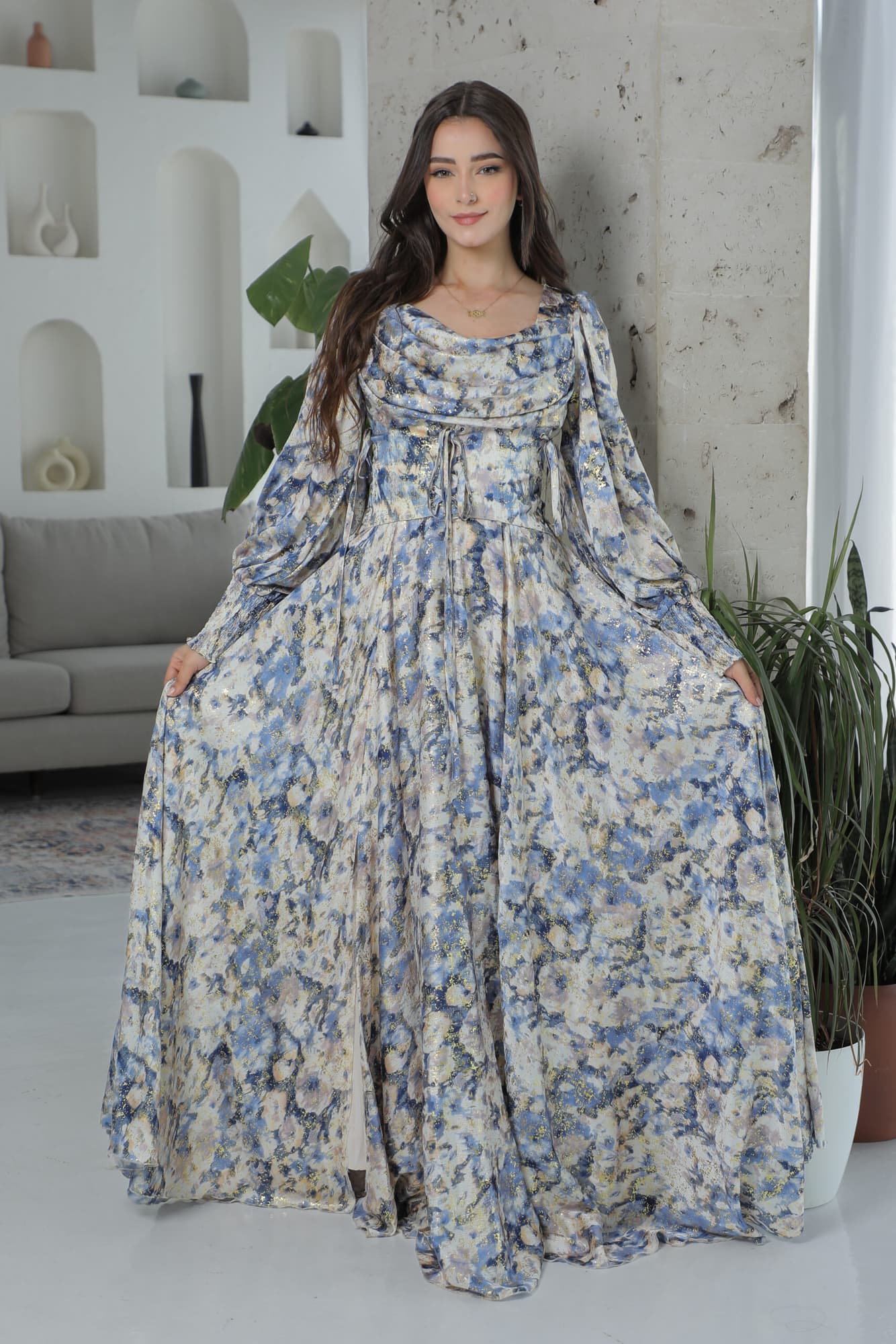 فستان مورد كورسيه بقصة مميزة واكمام طويلة