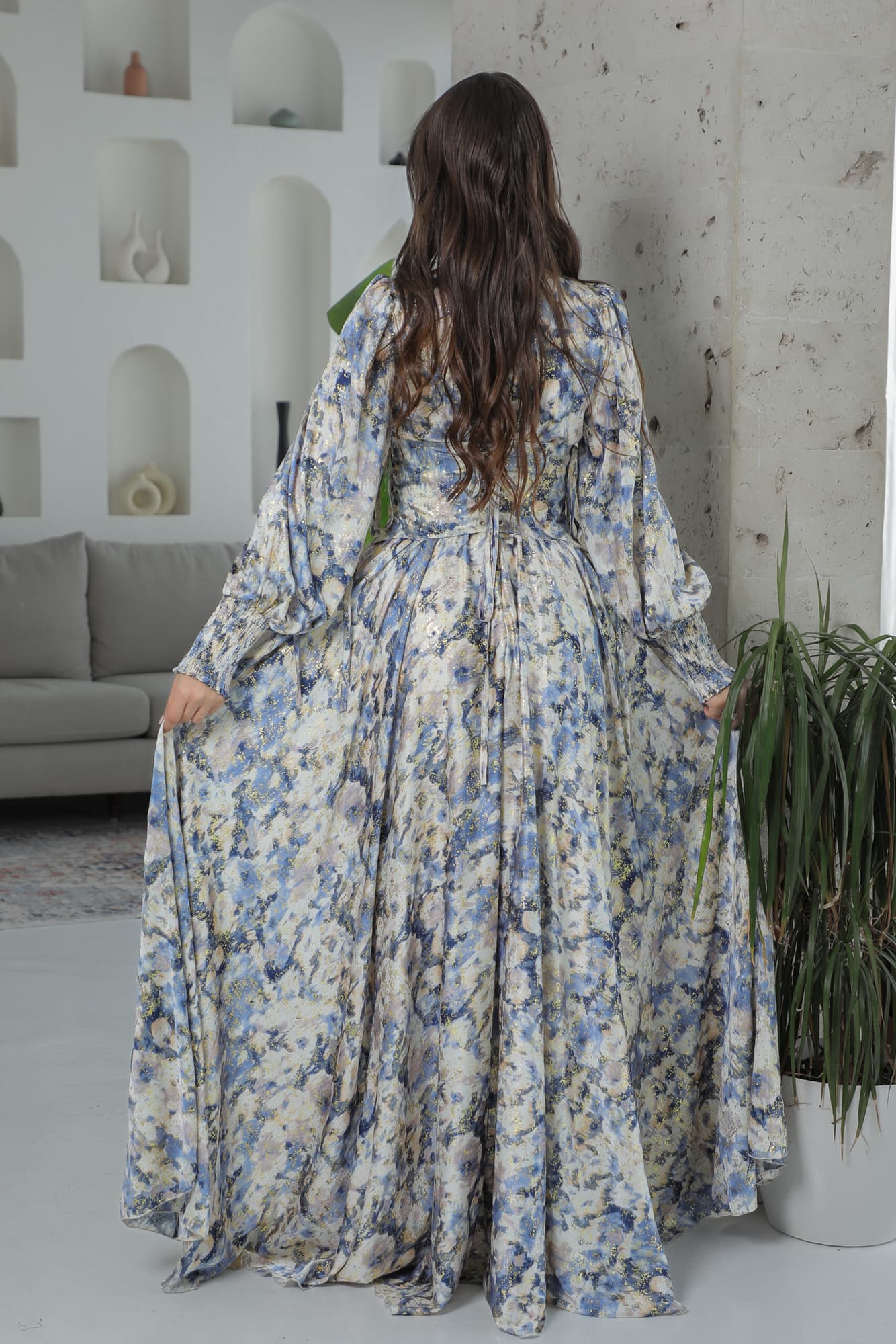 فستان مورد كورسيه بقصة مميزة واكمام طويلة