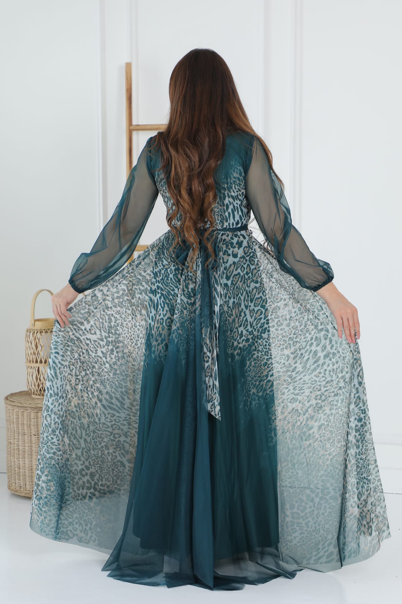 فستان نسائي اكمام شفافة بطباعة جلد النمر