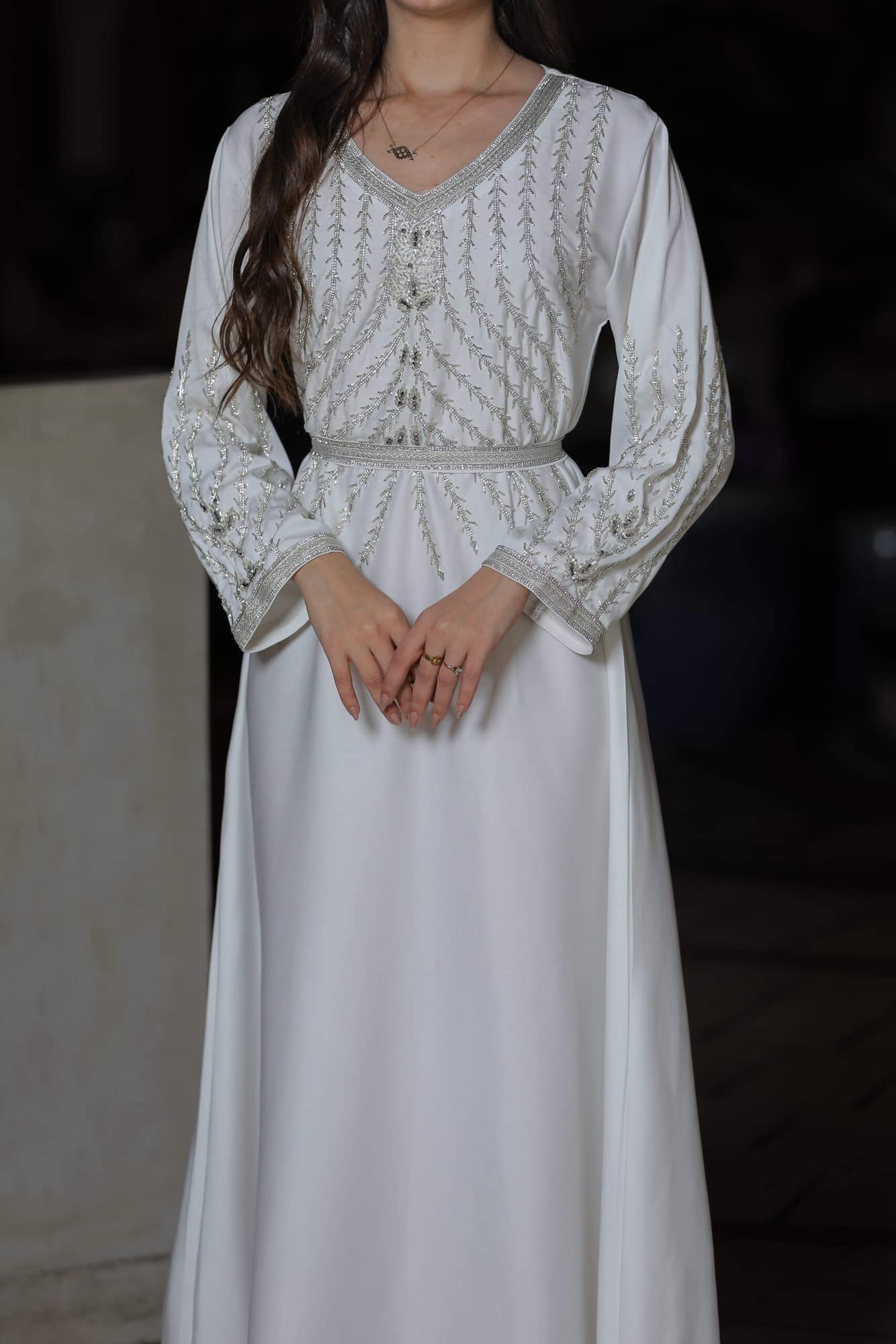 جلابية ناعمة مشجرة فضي ابيض