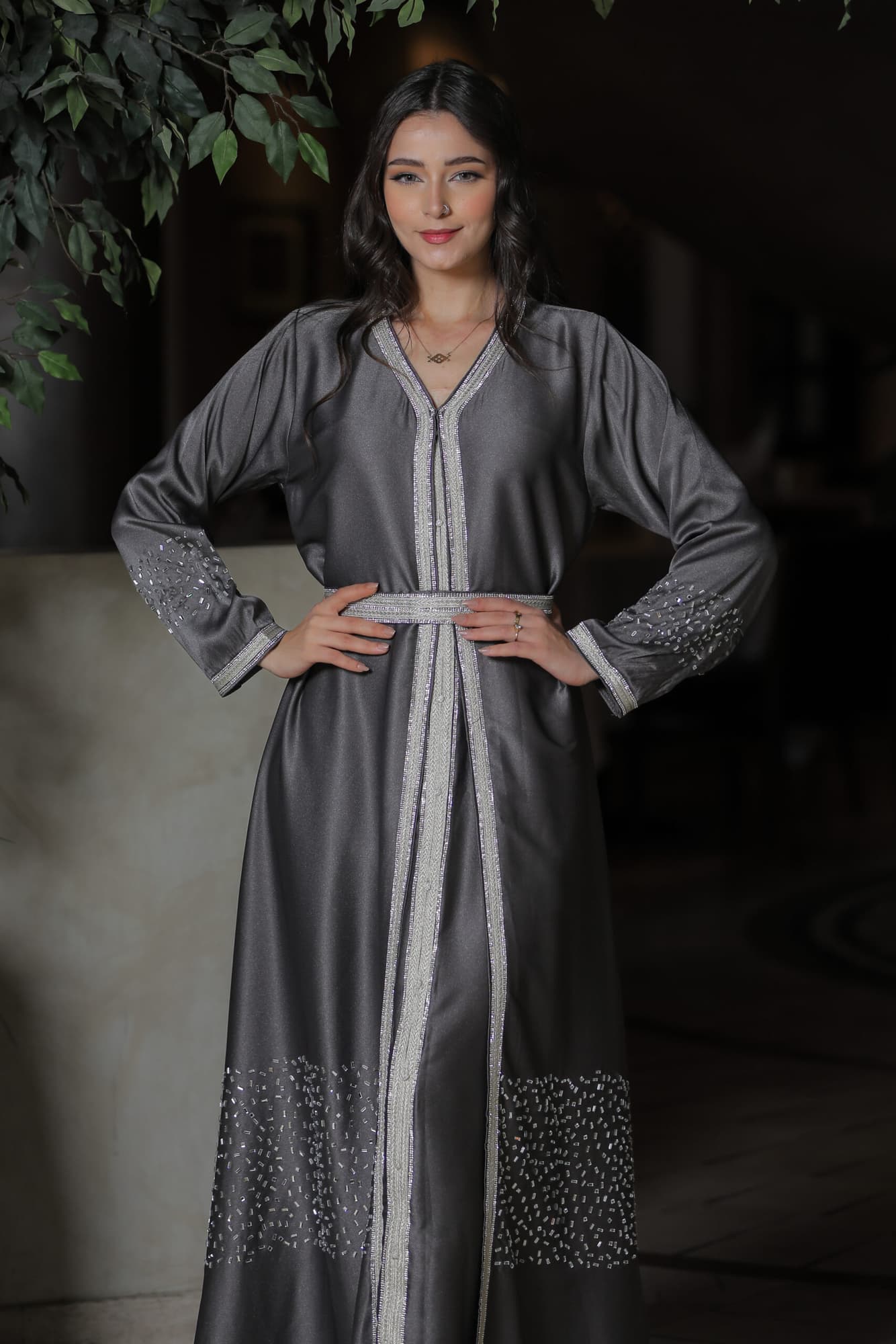 جلابيه ناعمه بتطريز يدوي وتشكيله انيقه