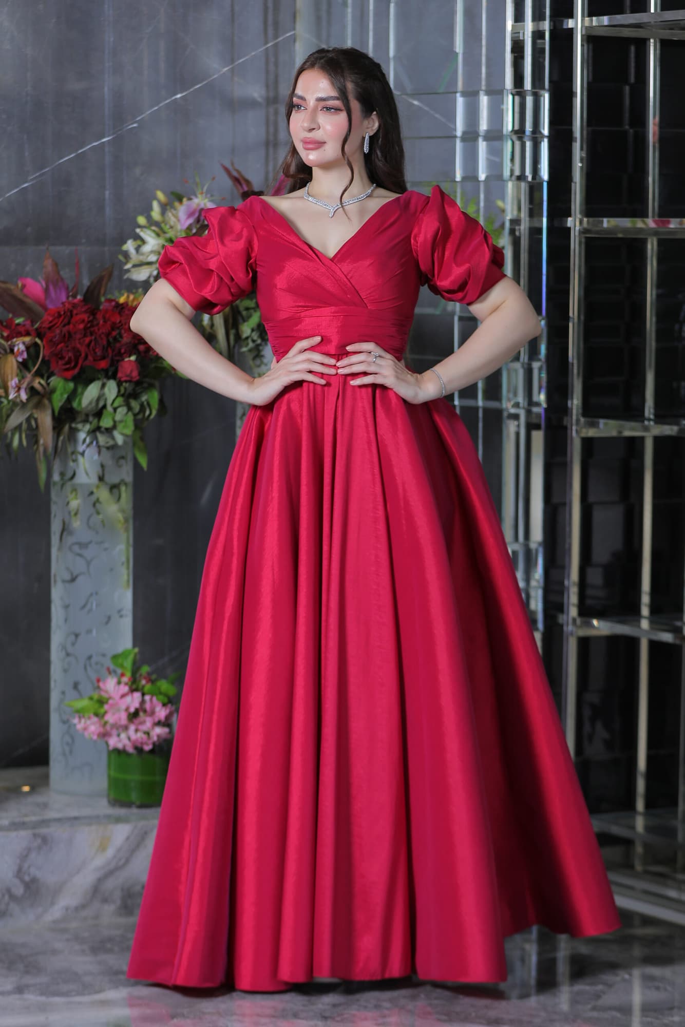 فستان سهره طويل باكمام بف احمر