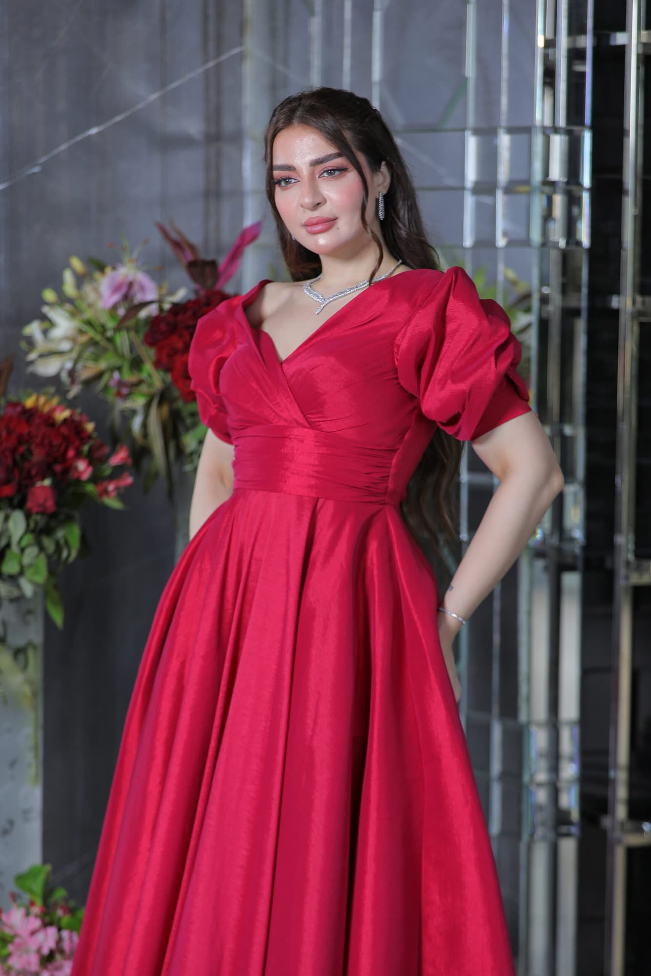 فستان سهره طويل باكمام بف