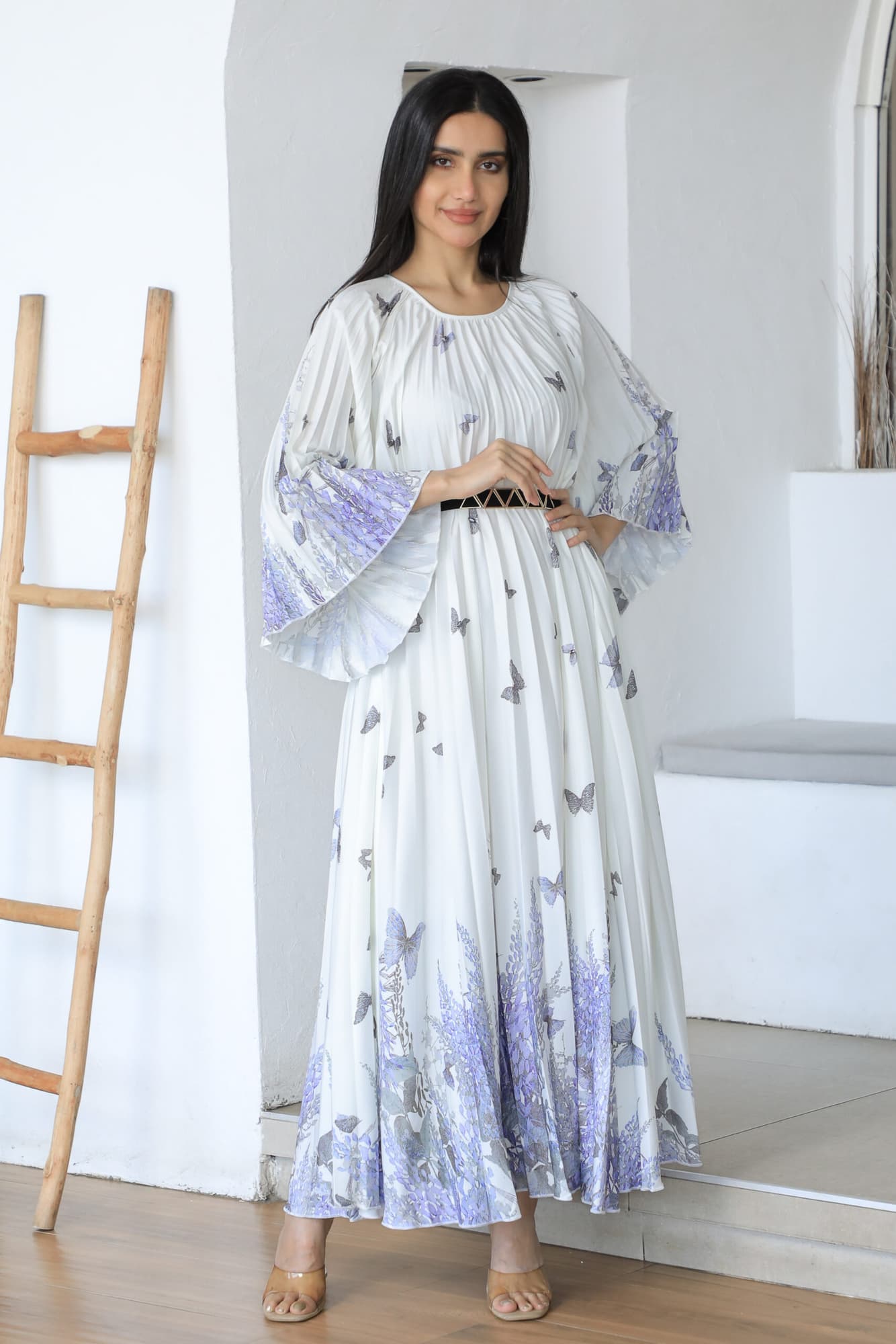 جلابية كسرات ناعمة بطباعة فراشات