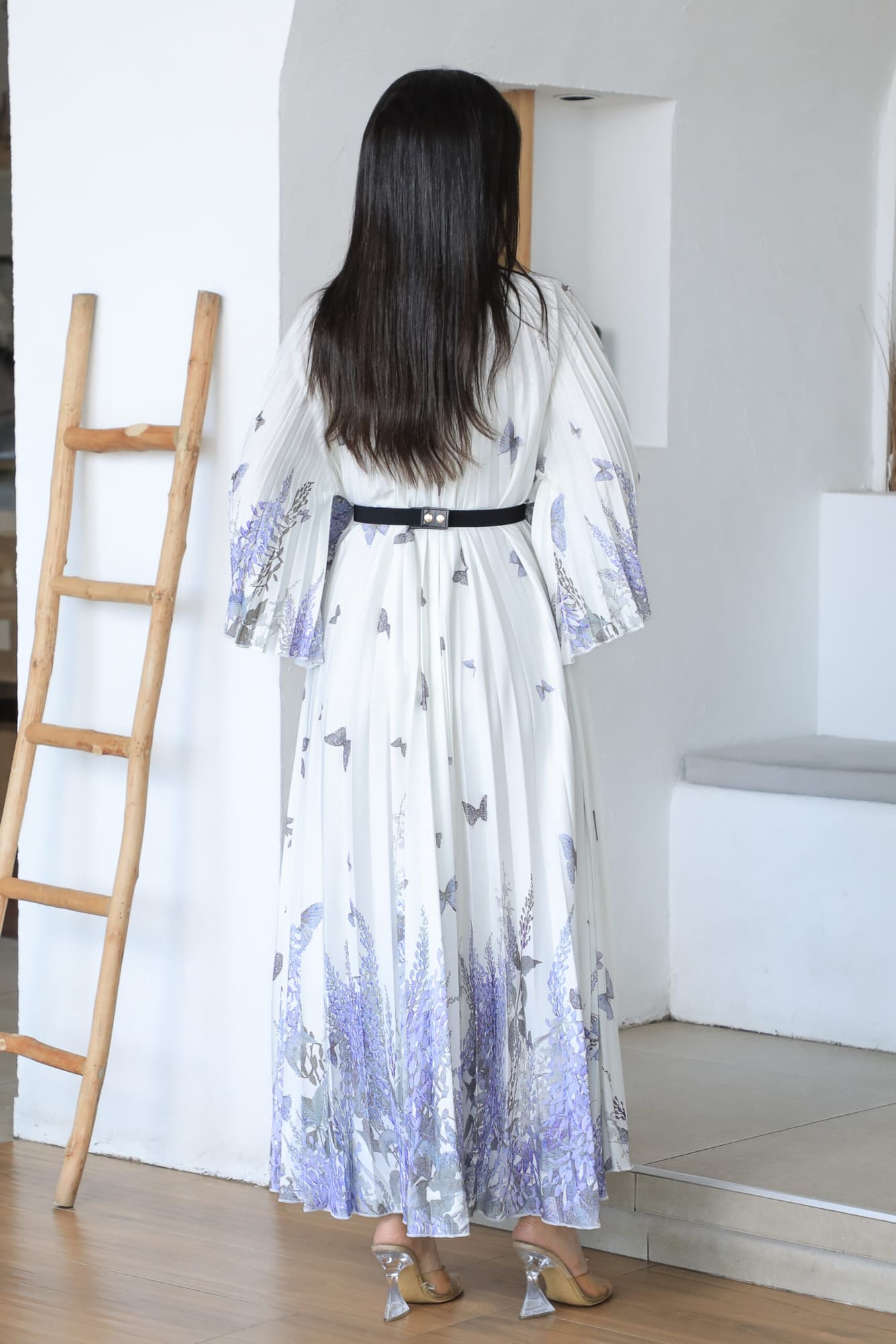 جلابية كسرات ناعمة بطباعة فراشات