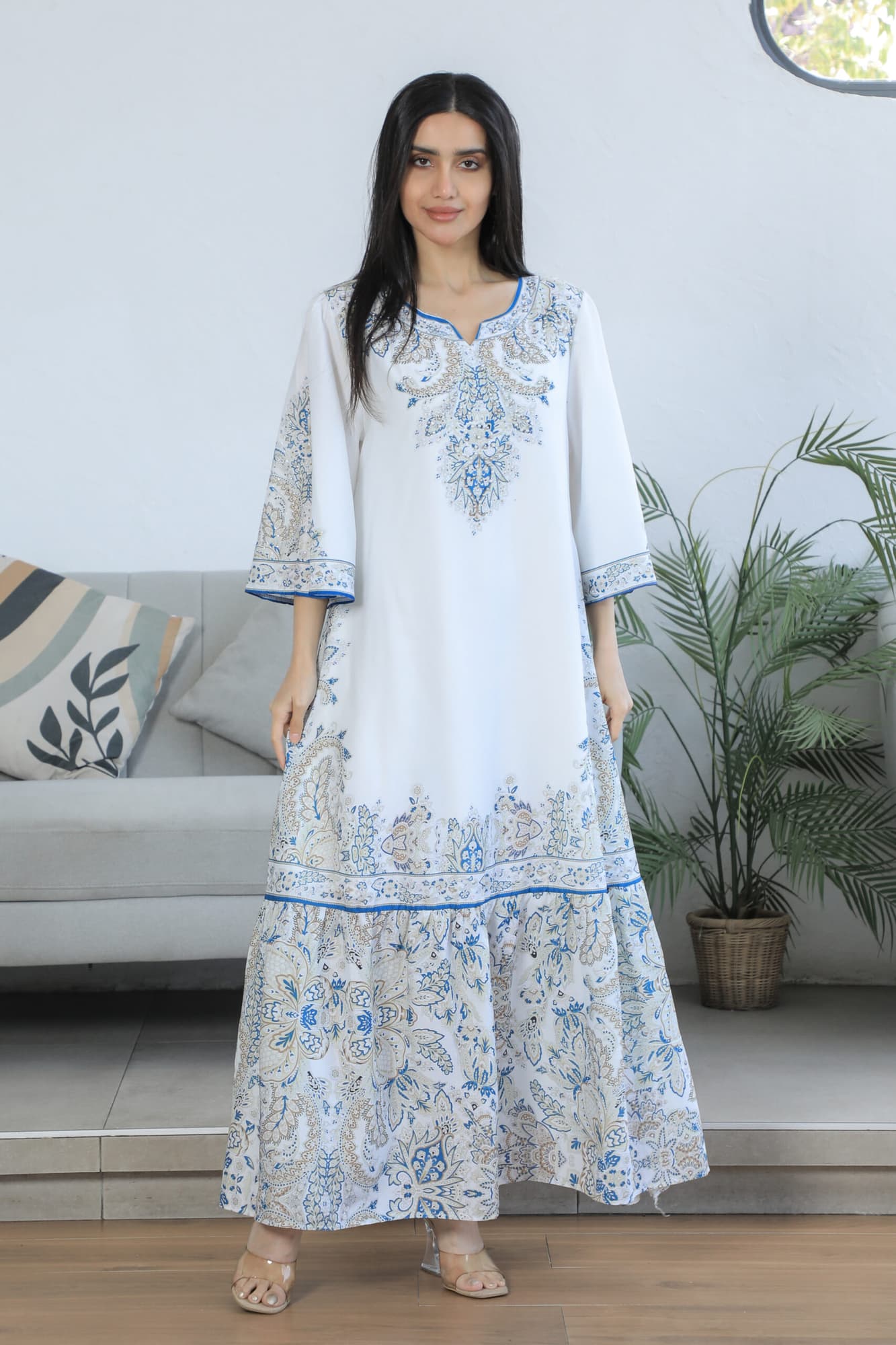 جلابية رمضانية بنقوش ناعمة