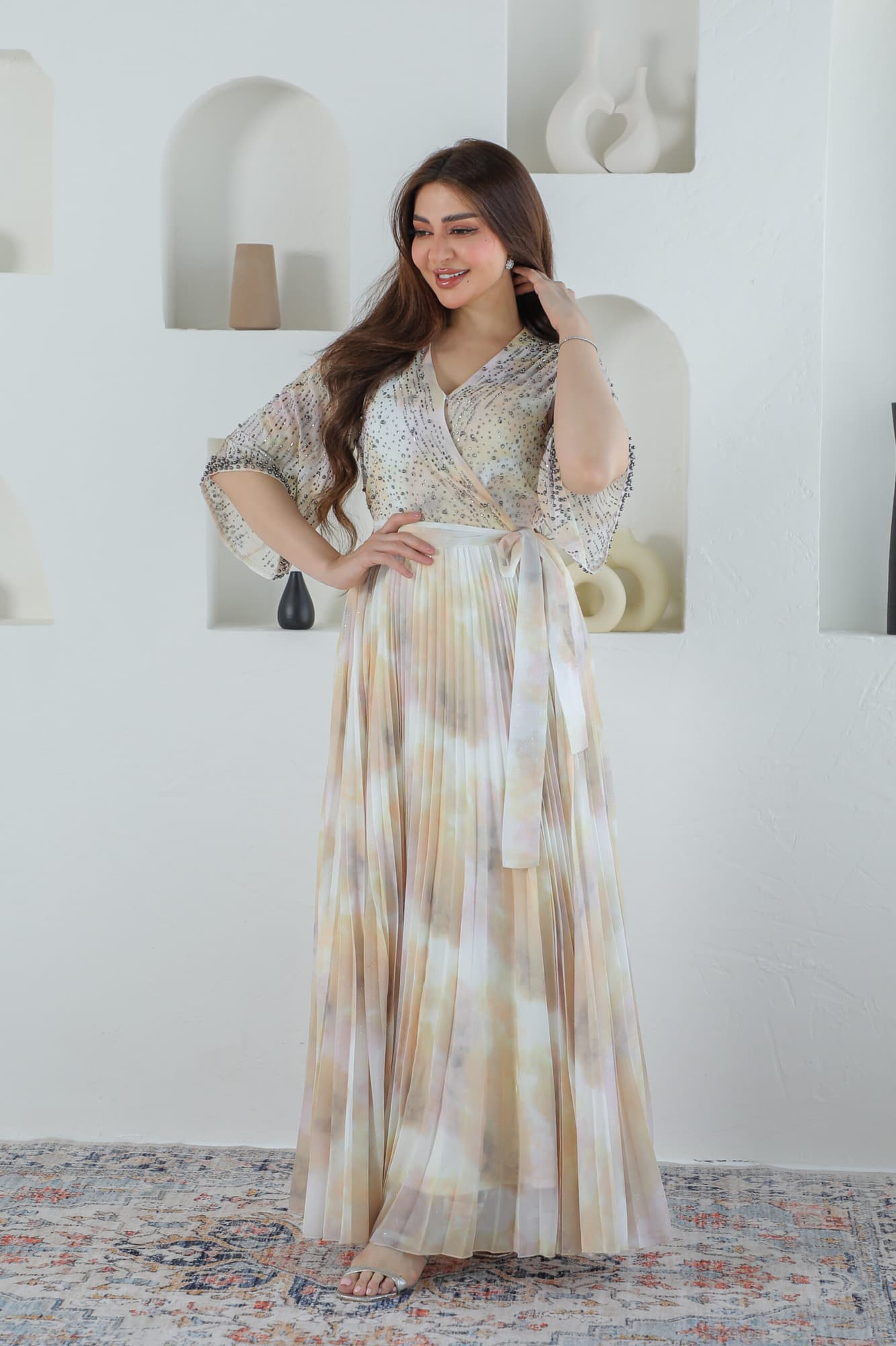 فستان واسع تصميم كسرات مزين بالخرز