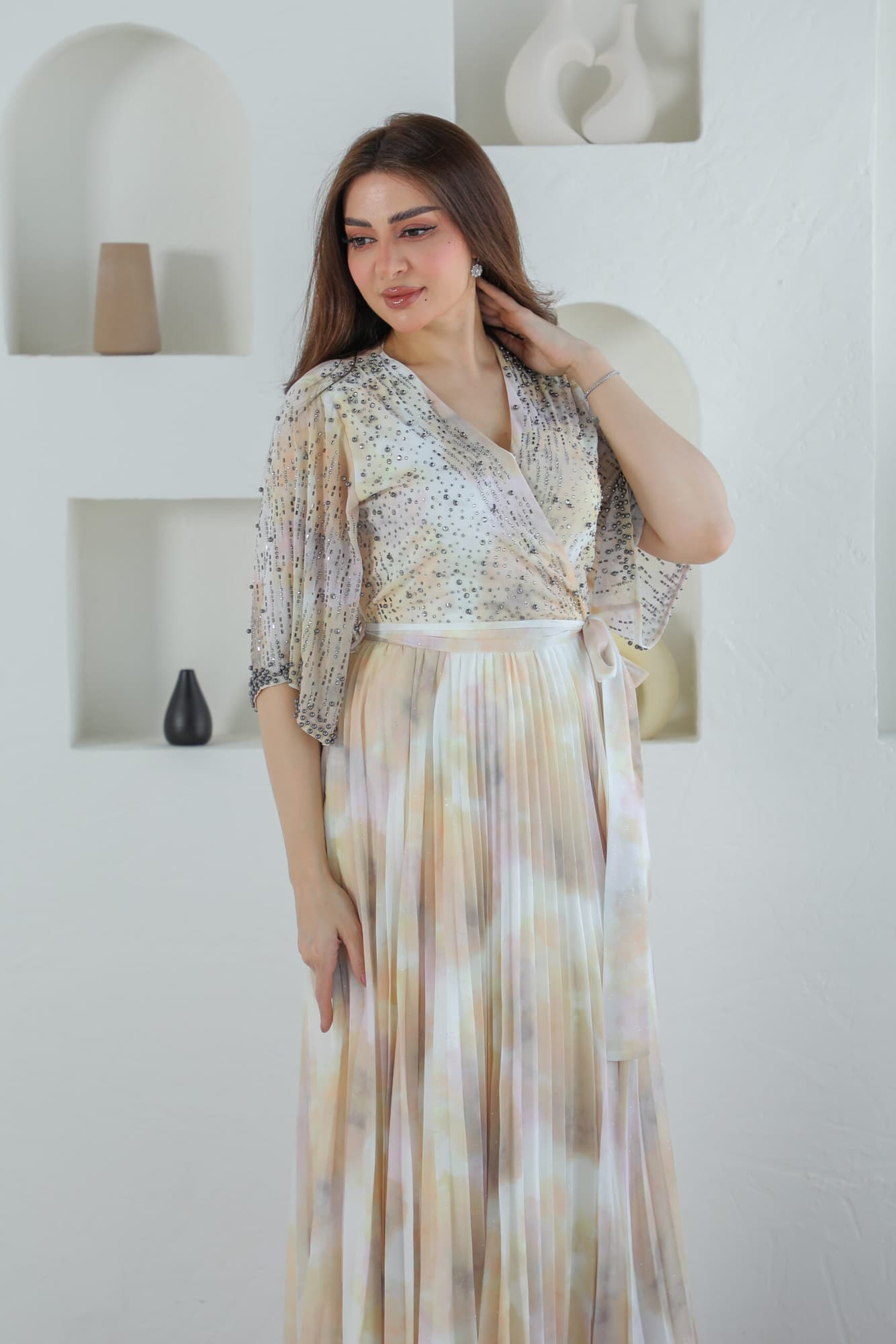 فستان واسع تصميم كسرات مزين بالخرز