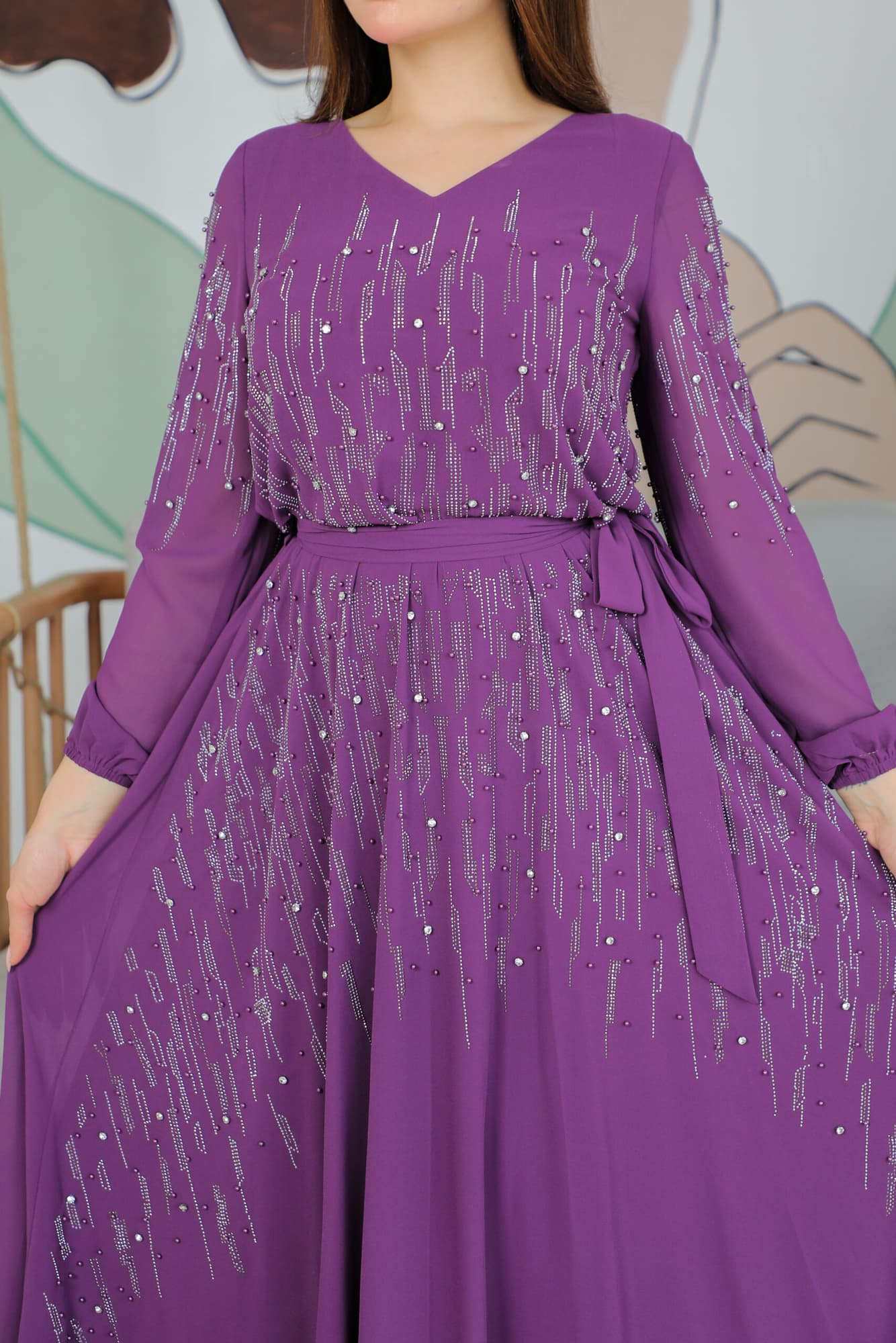 فستان شيفون مزين بالخرز الفضي بنفسجي