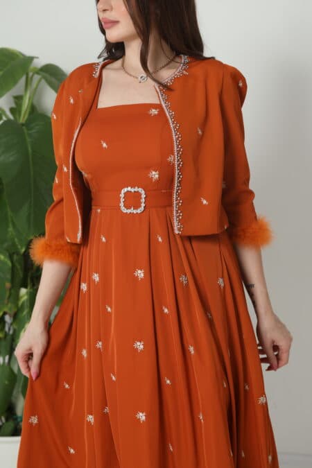 فستان ميدي أنيق بجاكيت فصوص وريش