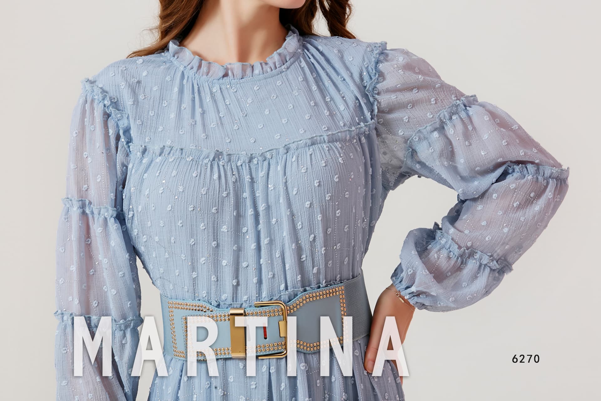 فستان طويل ناعم من خامة الشيفون