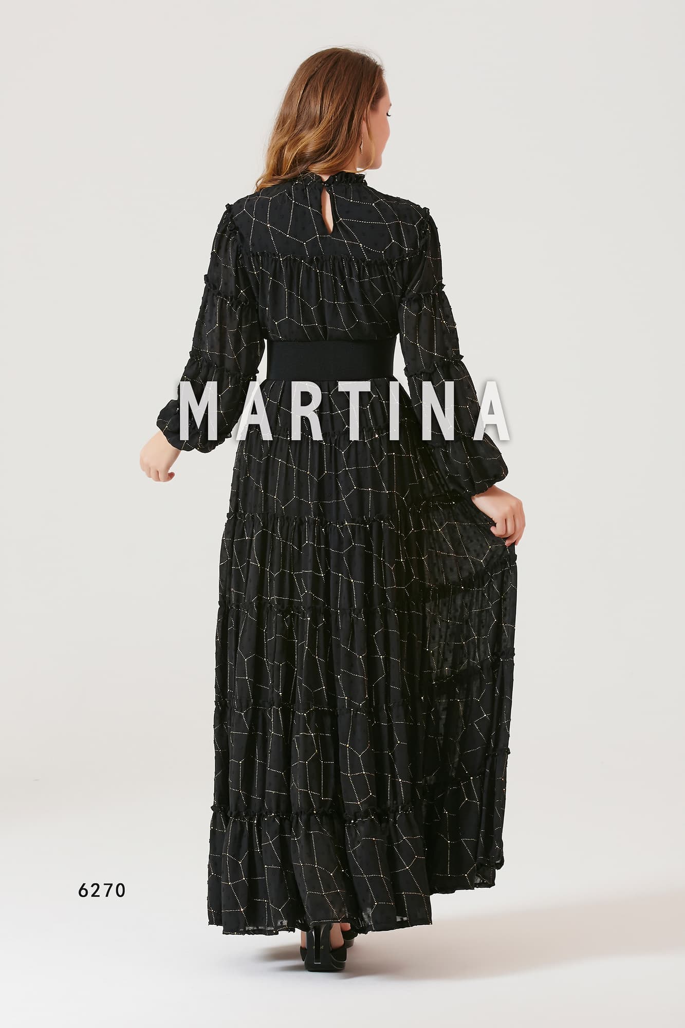 فستان طويل ناعم من خامة الشيفون