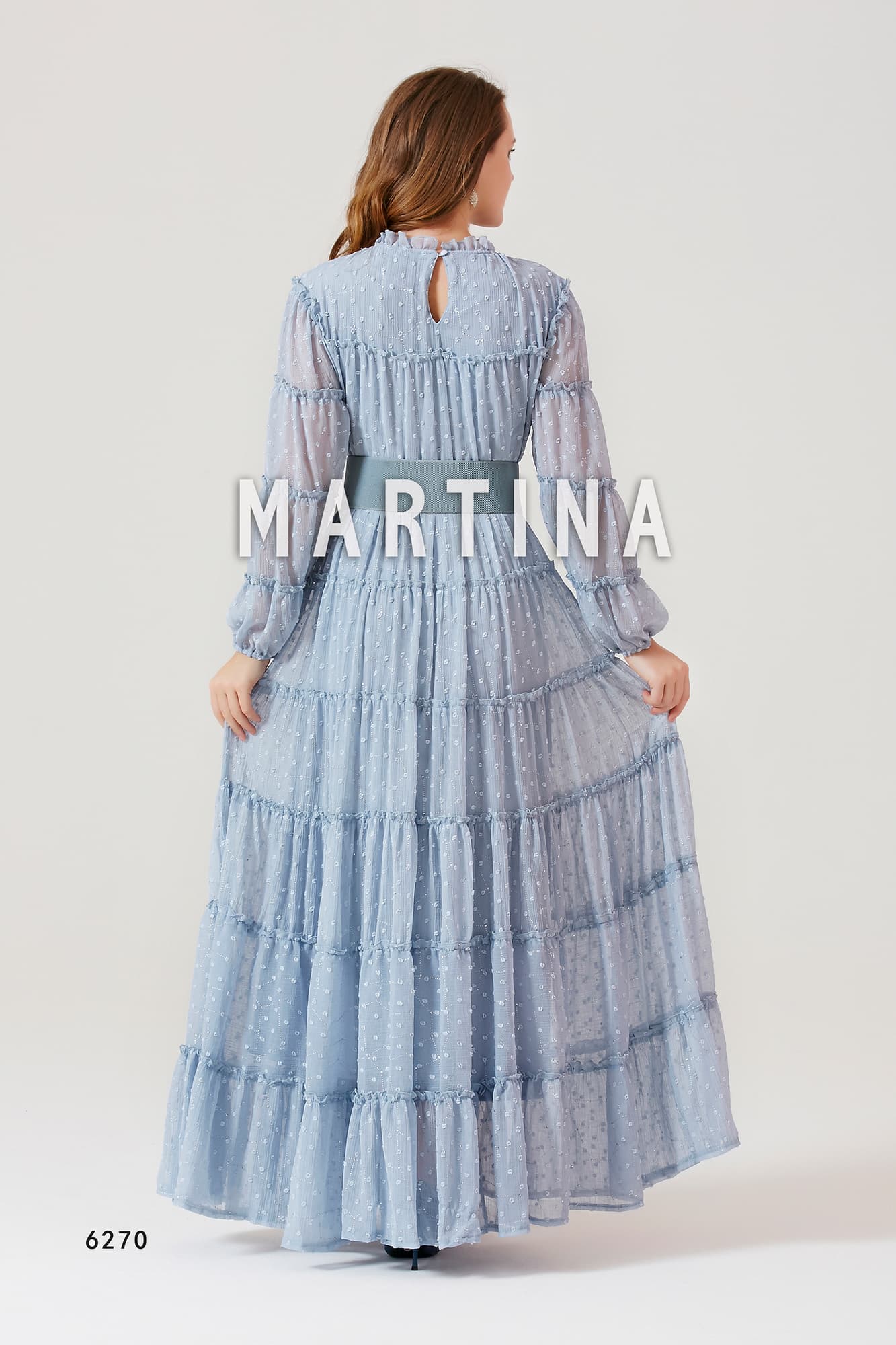 فستان طويل ناعم من خامة الشيفون