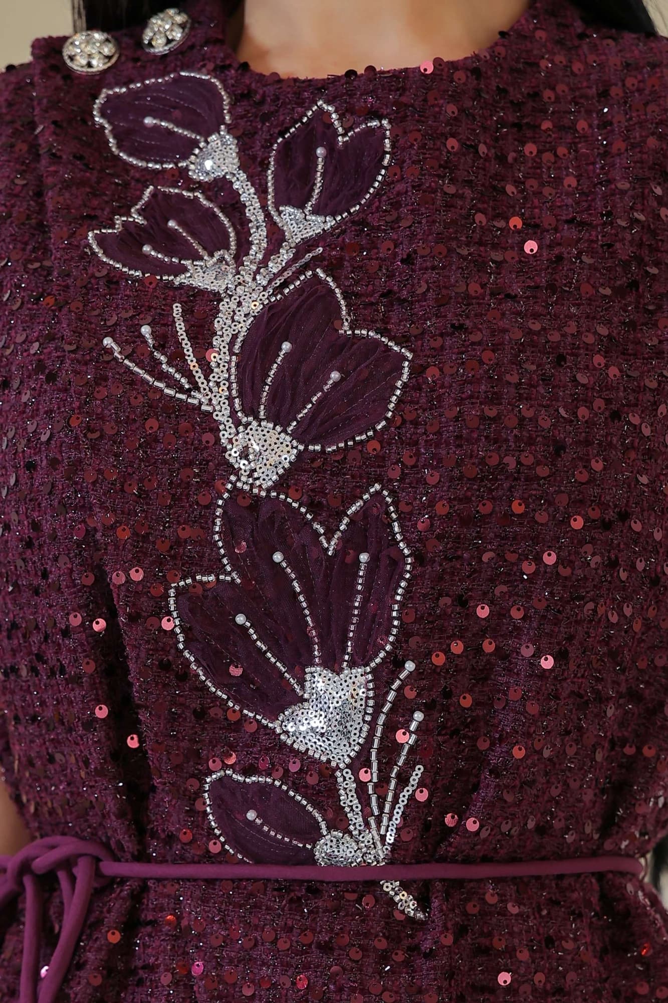 طقم بنطلون أنيق يجمع بين الفخامة والنعومة بنفسجي