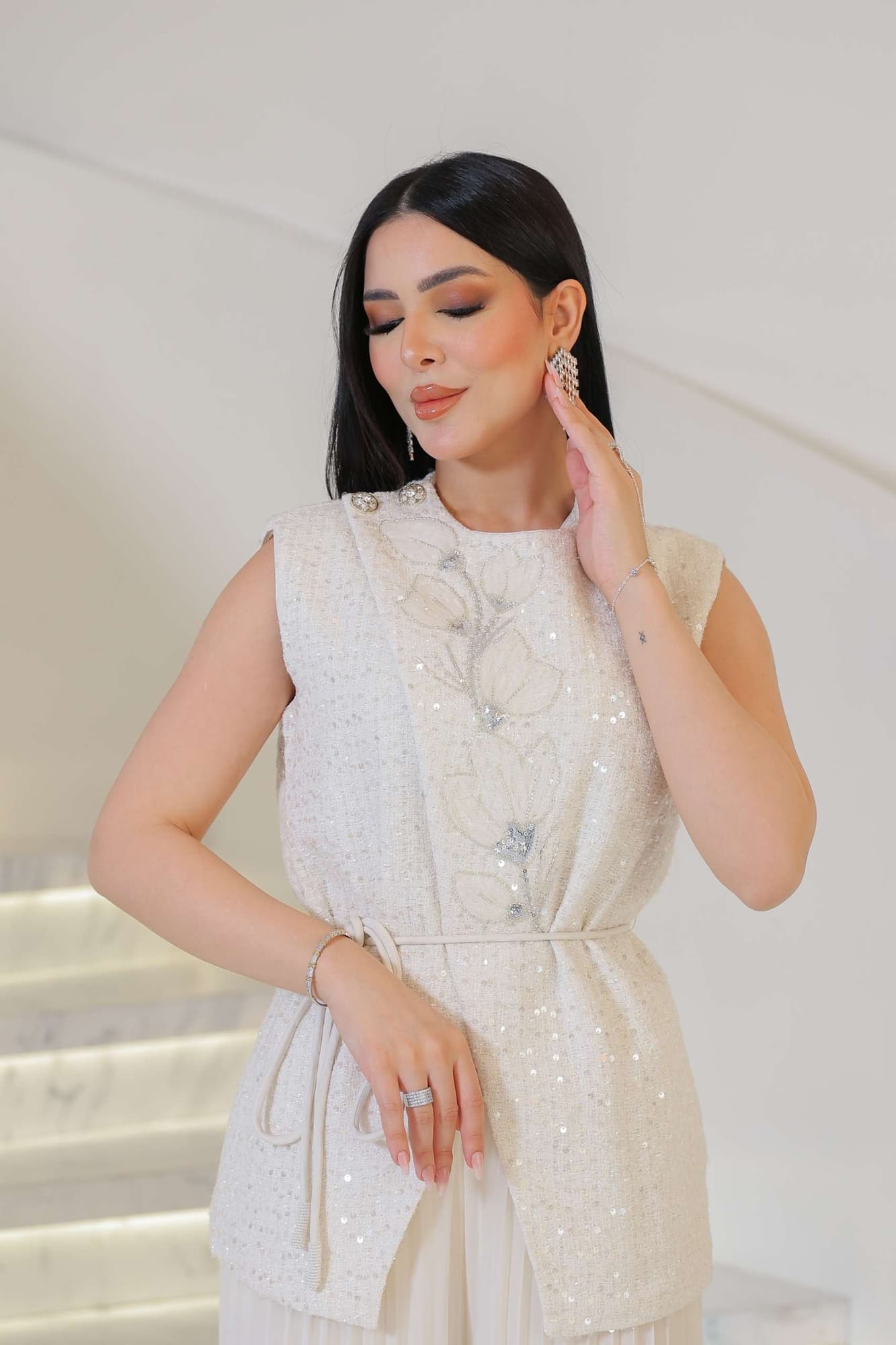 طقم بنطلون أنيق يجمع بين الفخامة والنعومة