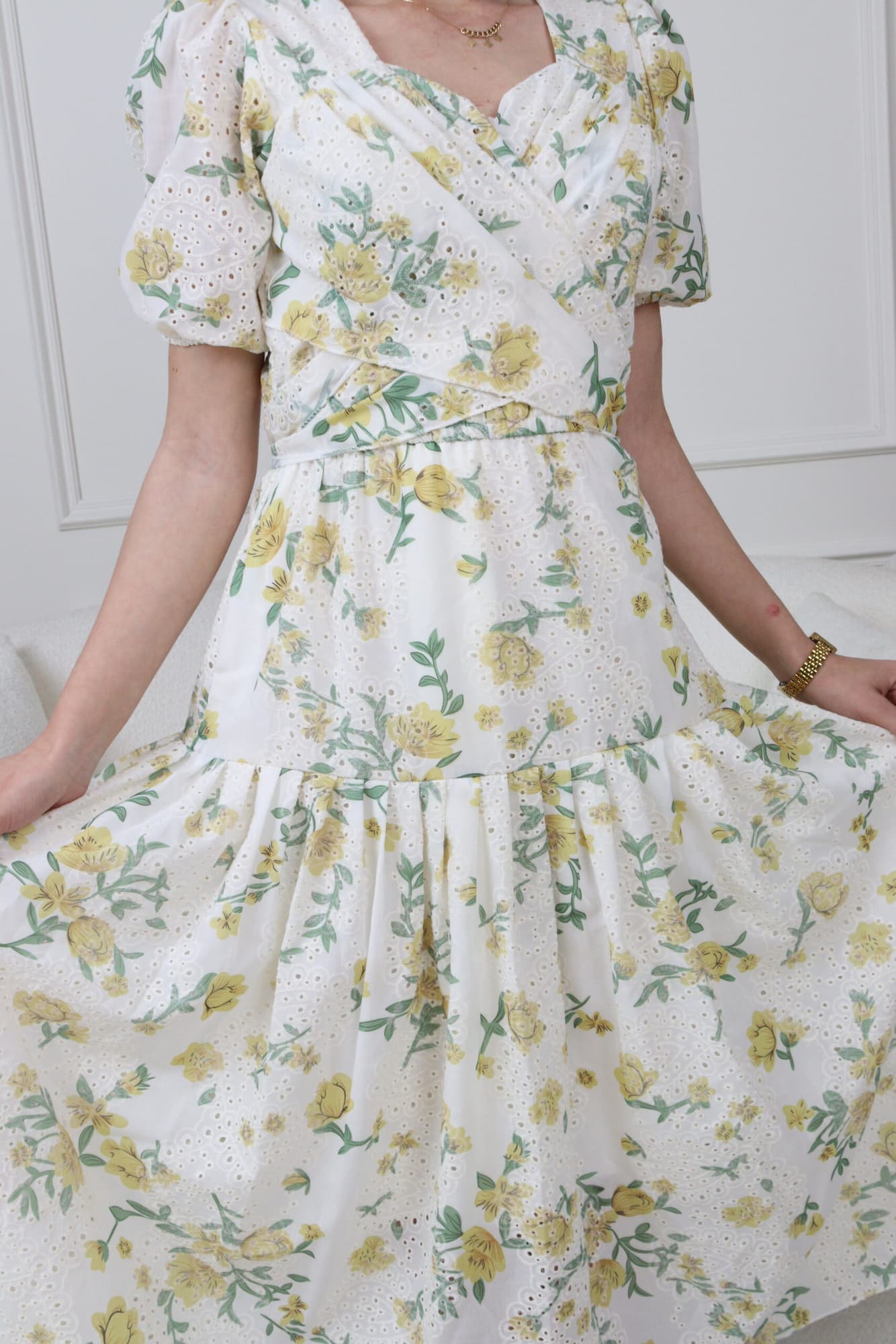 فستان ميدي مشجر بلف نص كوم ابيض